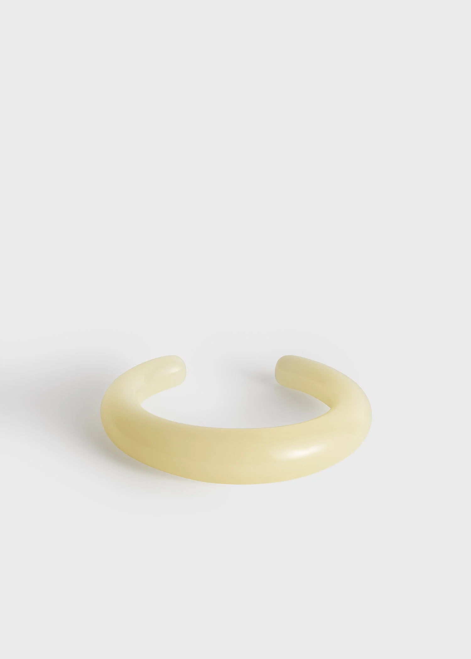 Sculpted cuff buttercup - 1