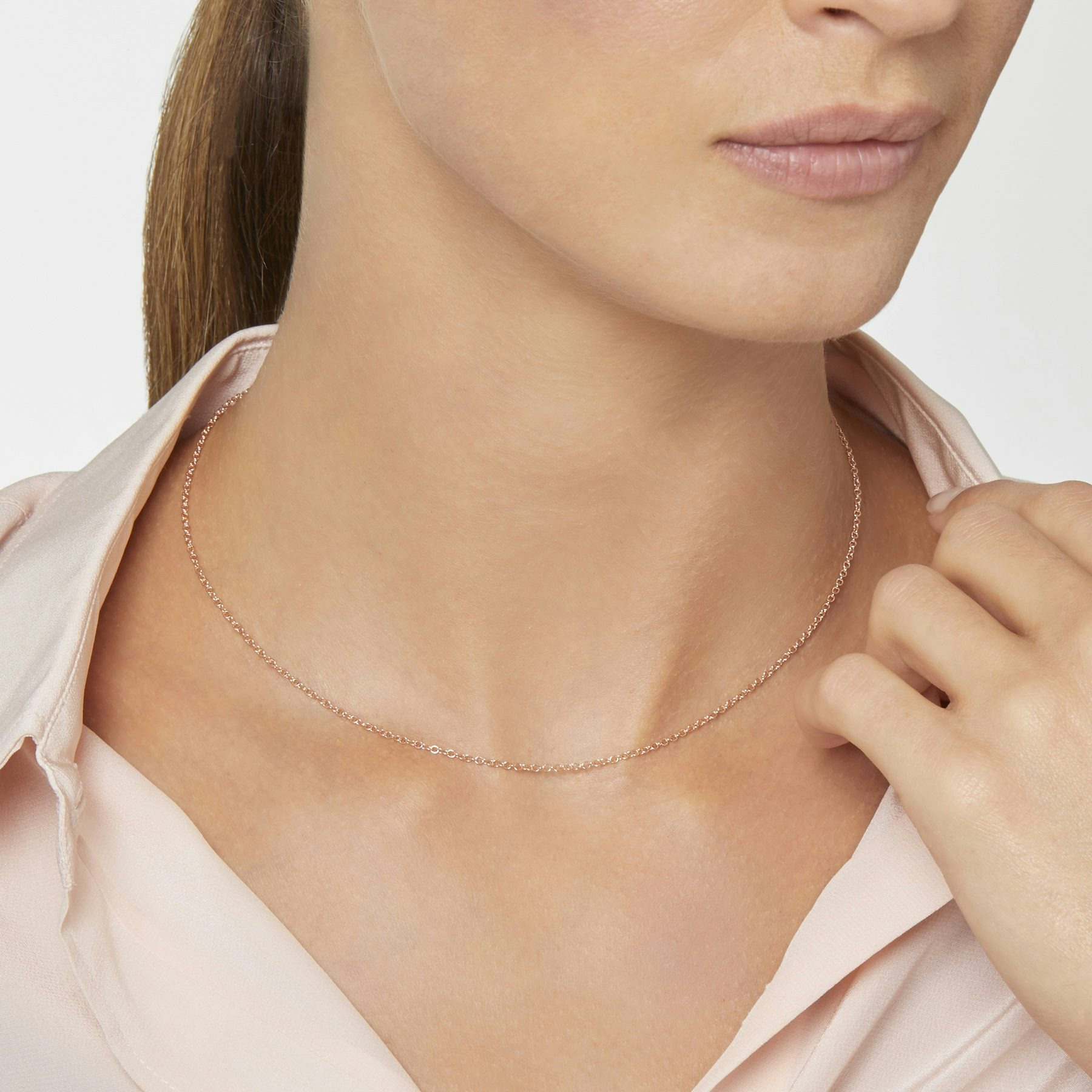 ROSE GOLD ESSENTIALS NECKLACE - 3