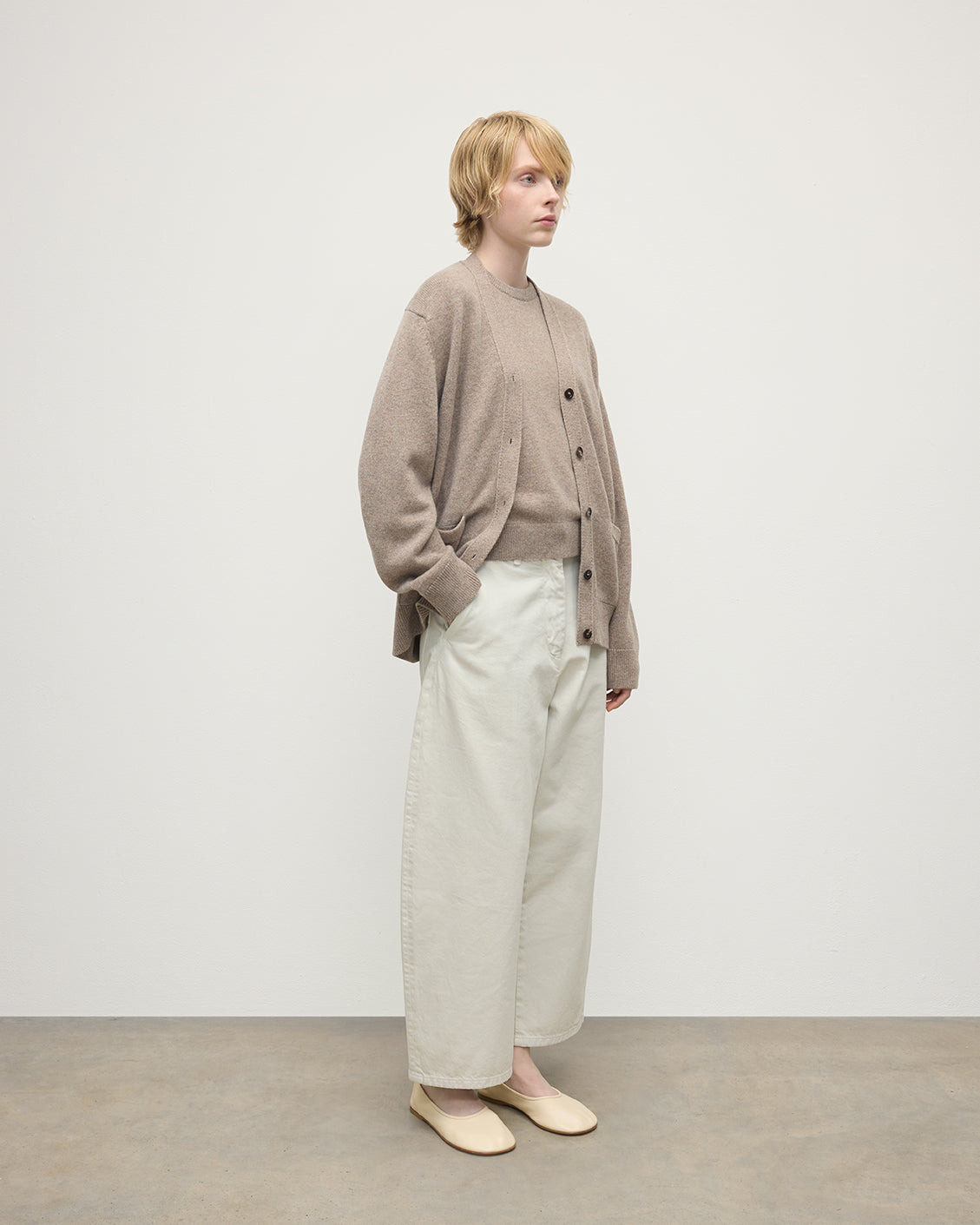 Boyfriend-Fit Brown Cashmere Cardigan - 3