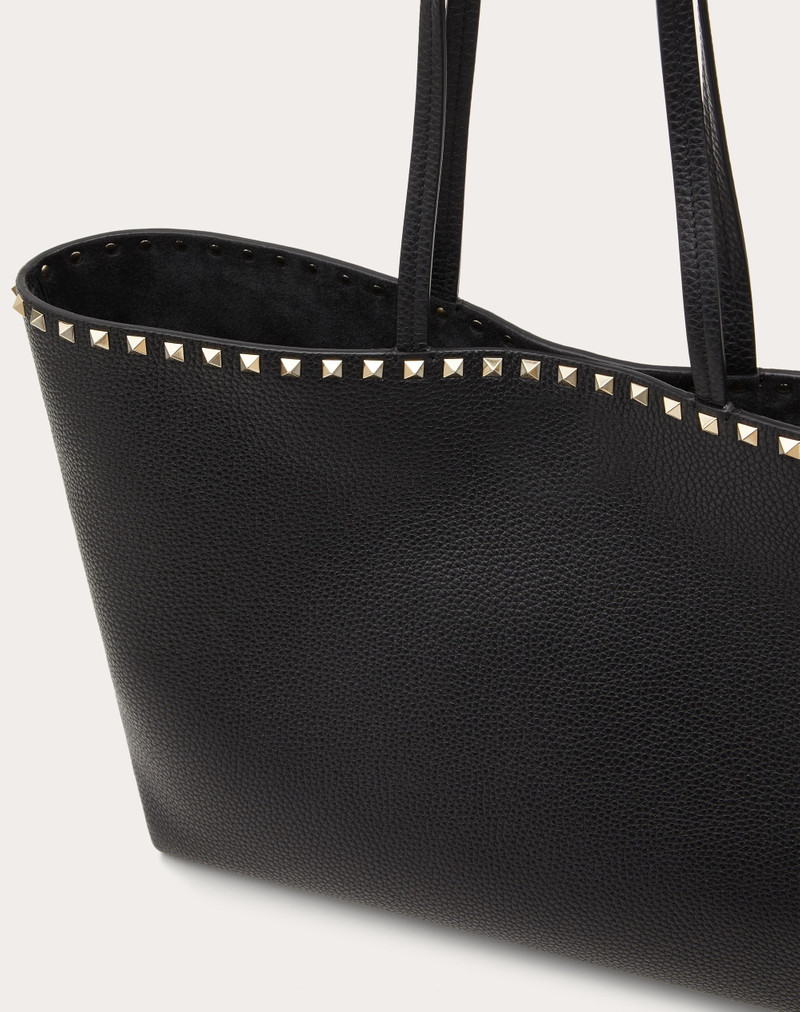 ROCKSTUD GRAINY CALFSKIN TOTE BAG 7