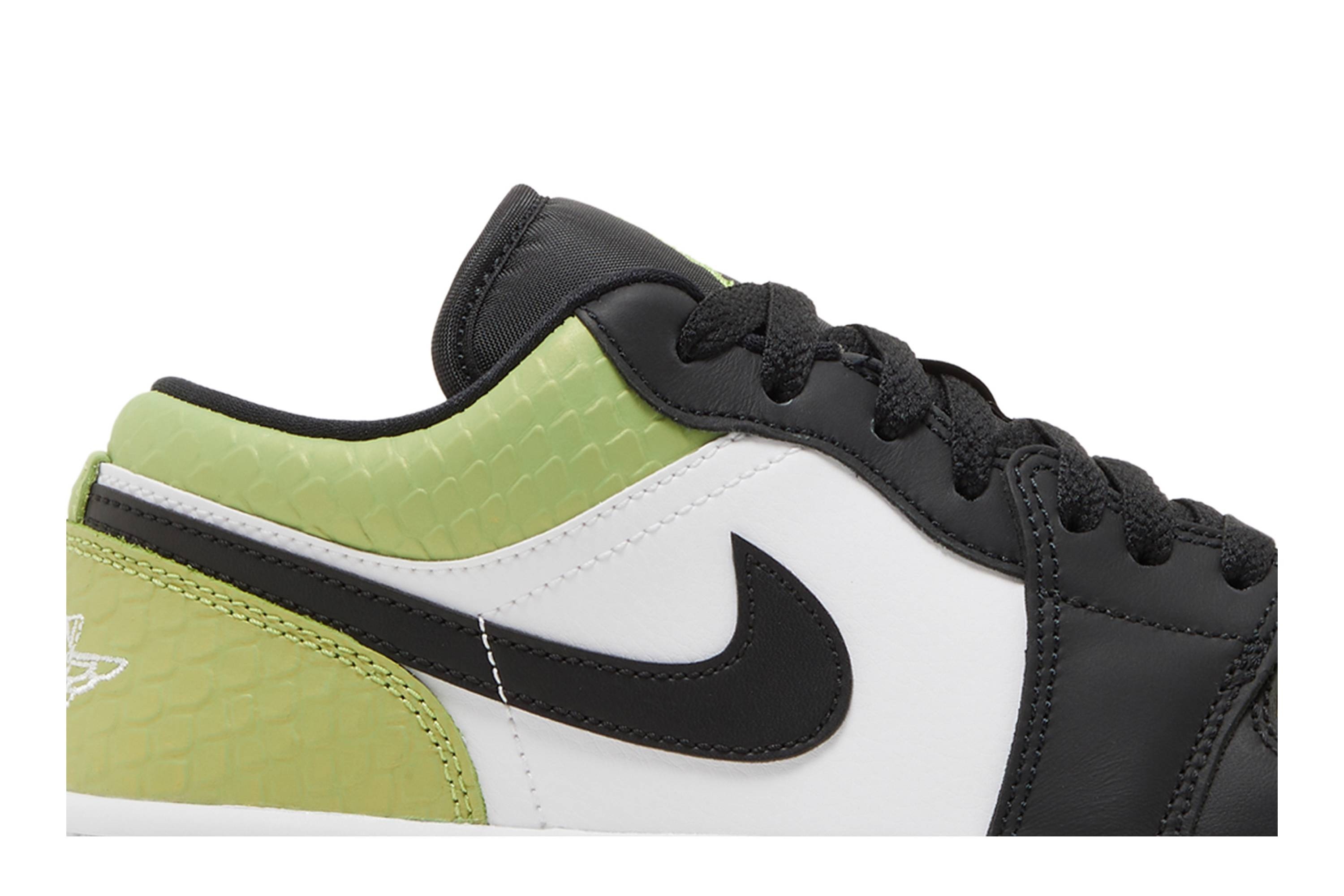 Wmns Air Jordan 1 Low SE 'Vivid Green Snakeskin' - 2