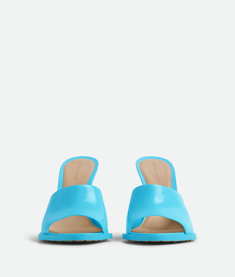 Bottega Veneta Cha-Cha Mule outlook