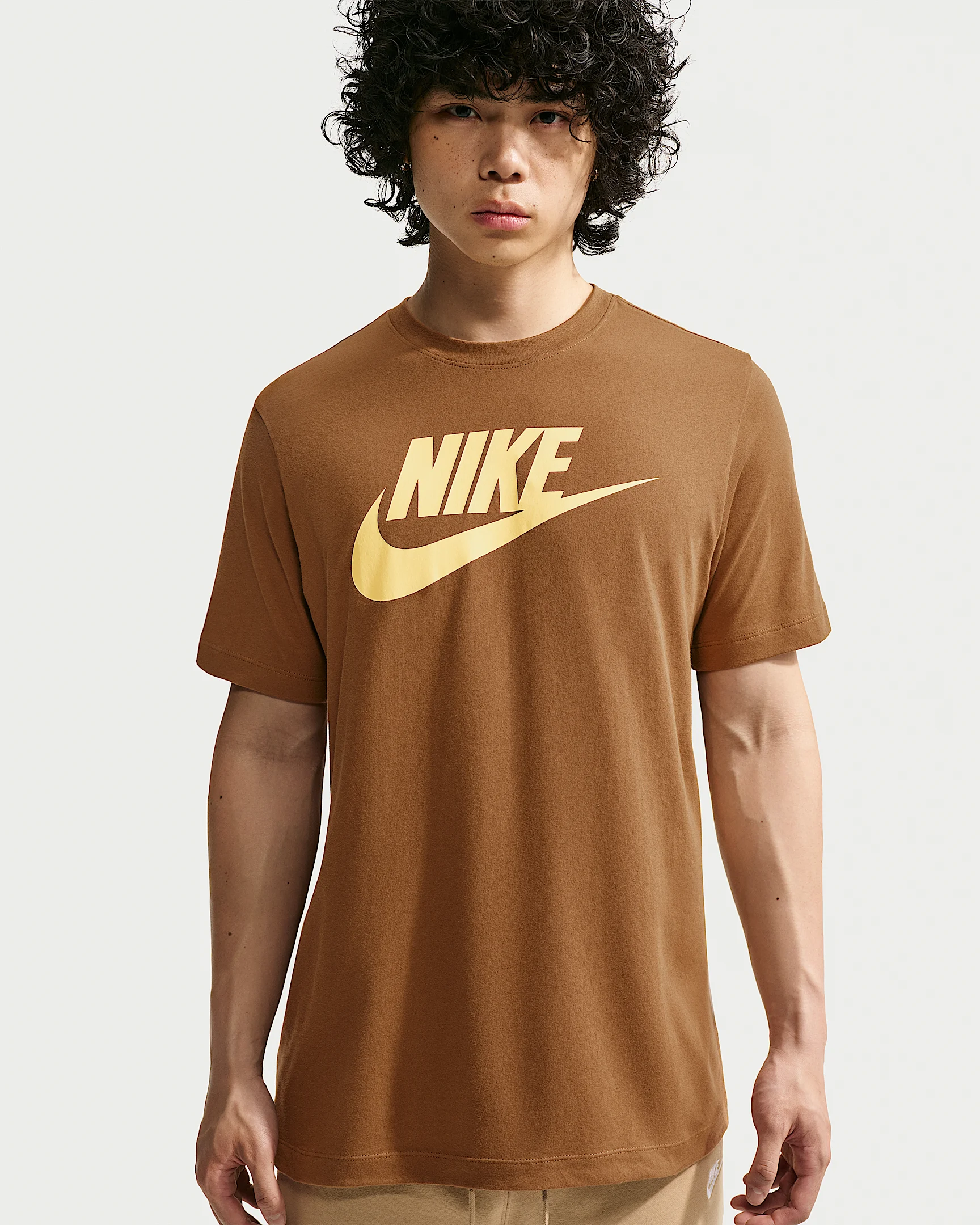 Nike Sportswear Men's T-Shirt - 1