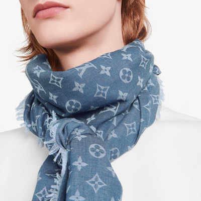 Louis Vuitton Monogram Essential Stole outlook