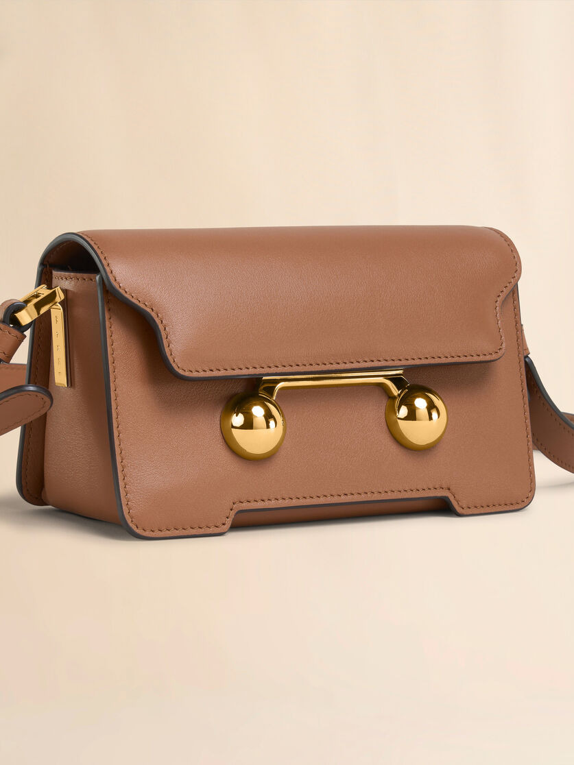 BROWN LEATHER TRUNKAROO MINI SHOULDER BAG - 4