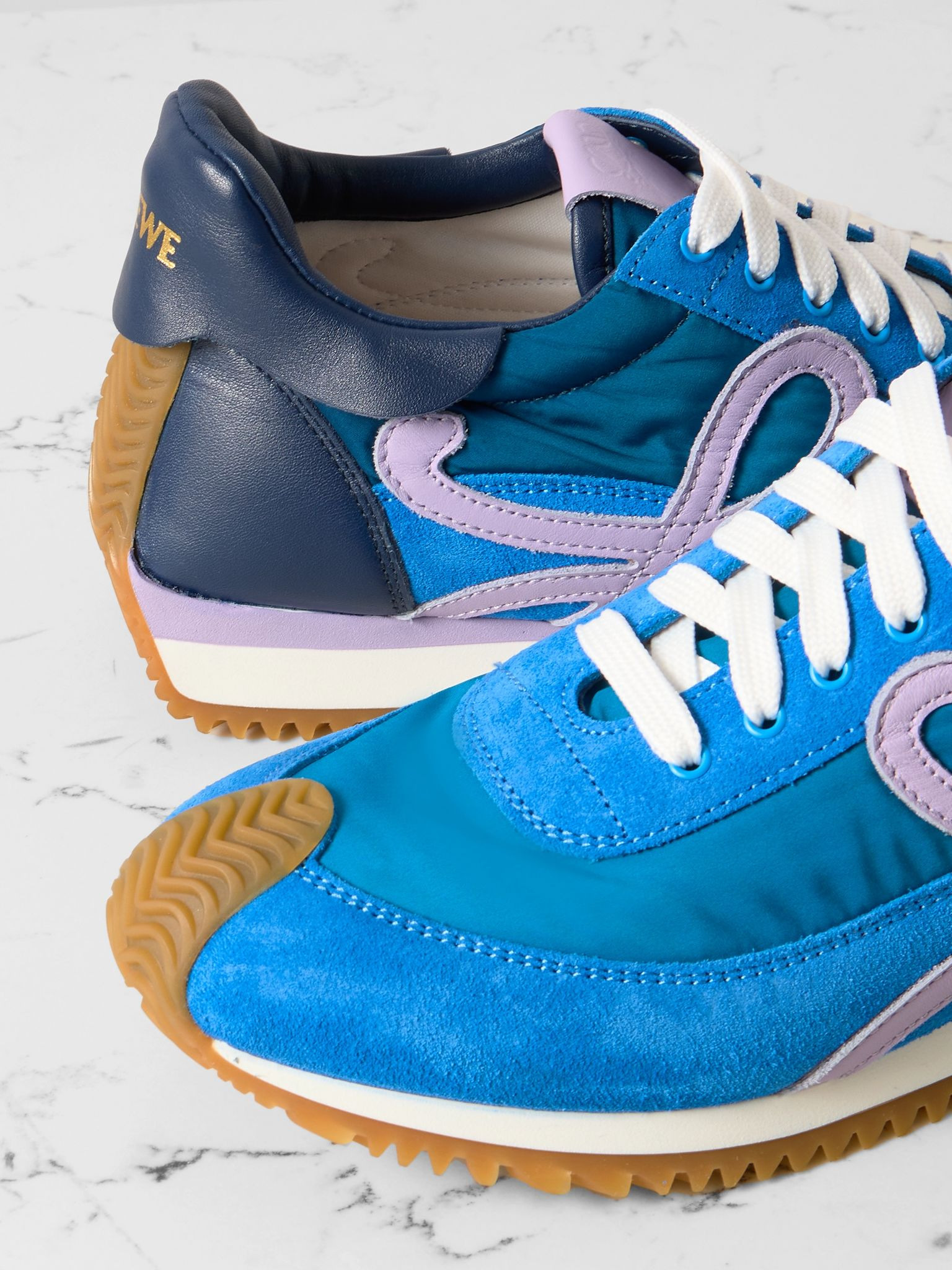 Flow Runner 2.0 leather-trimmed shell and suede sneakers Bright blue - 4
