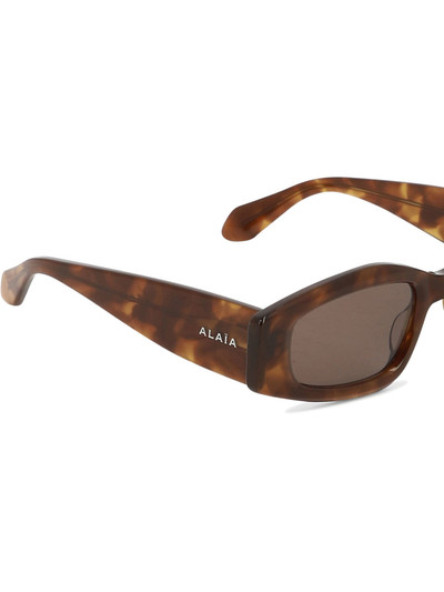Alaïa With Geometric Shape Sunglasses Brown outlook