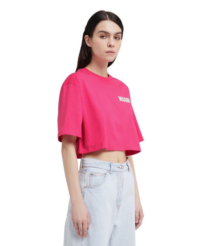 Crop T-Shirt with "Never look back" logo 4