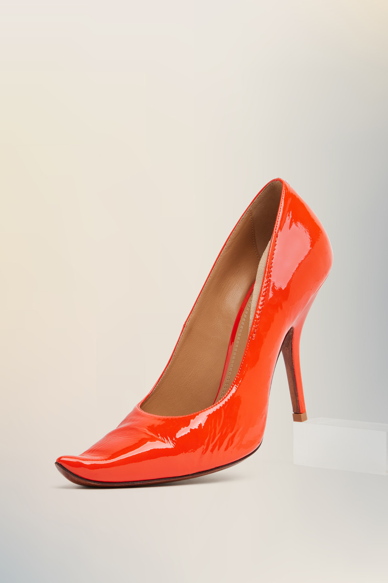 Maison Margiela Loved to death pump outlook