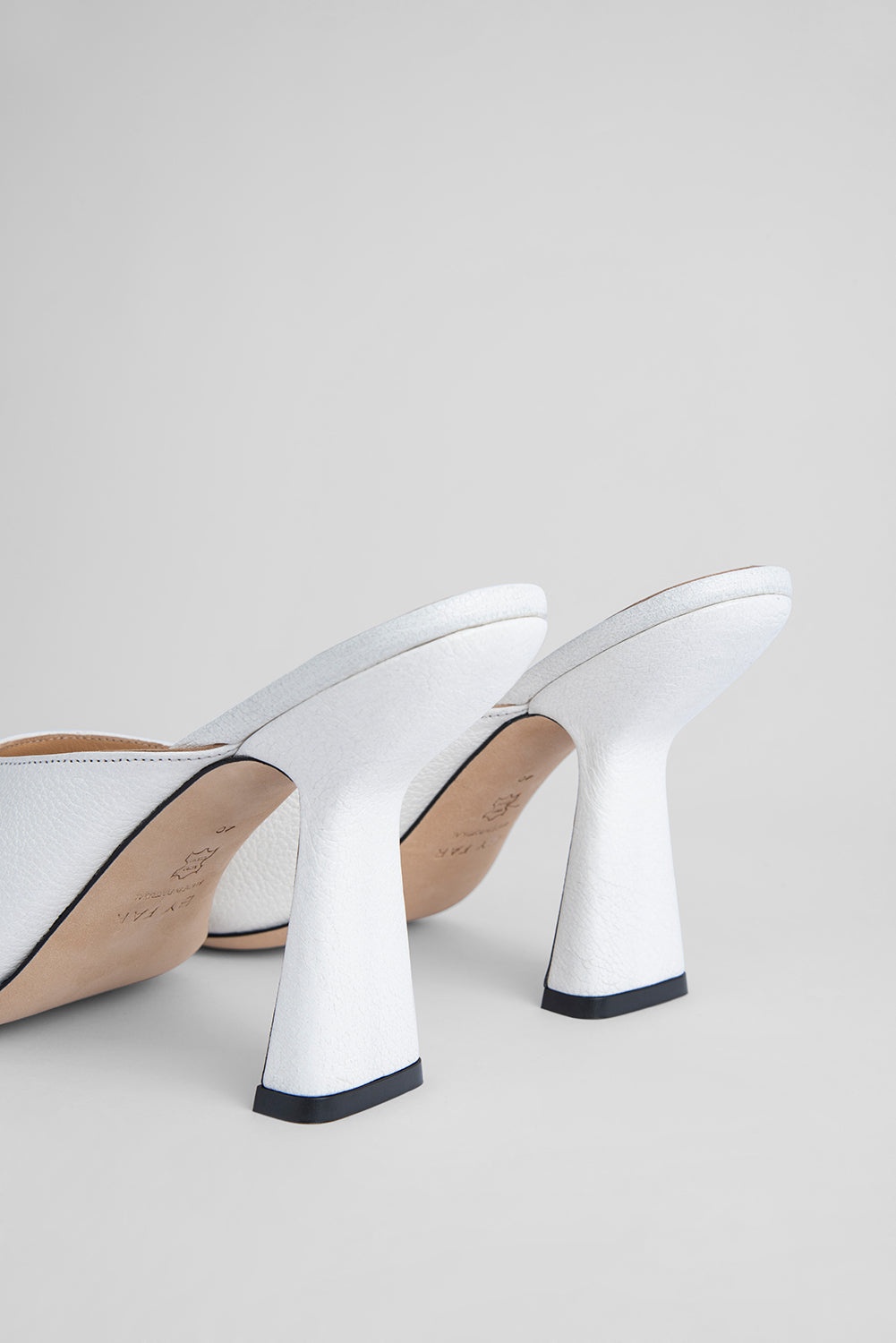 Zaya White Grained Leather - 8