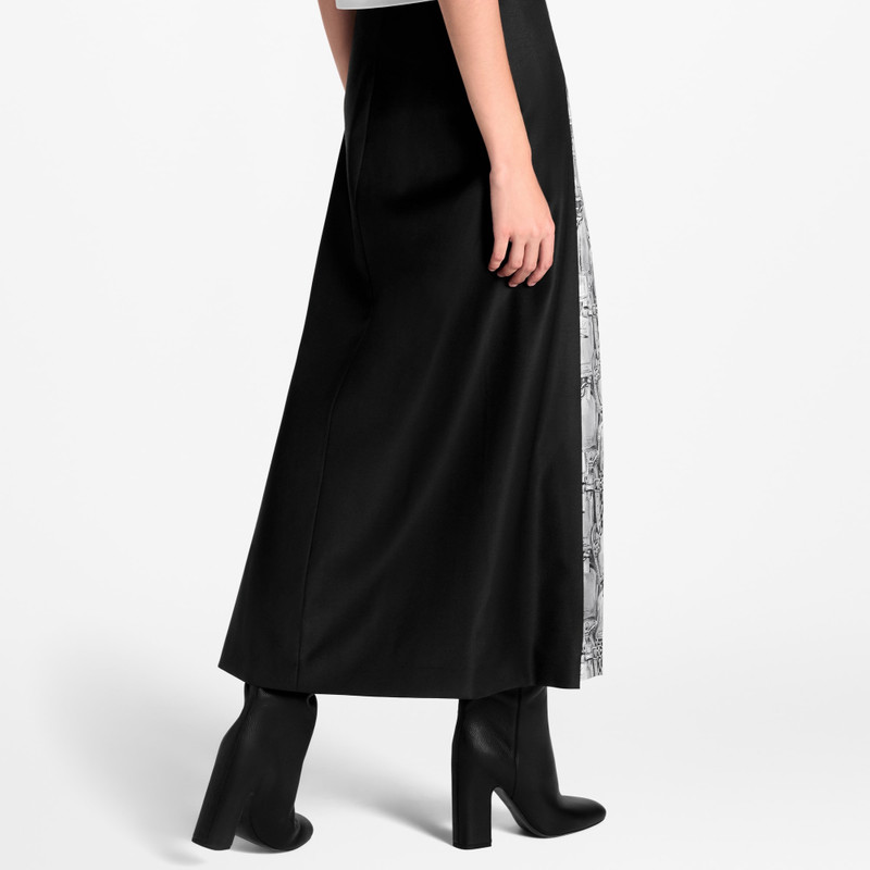 Layered Name Tag Skirt 5