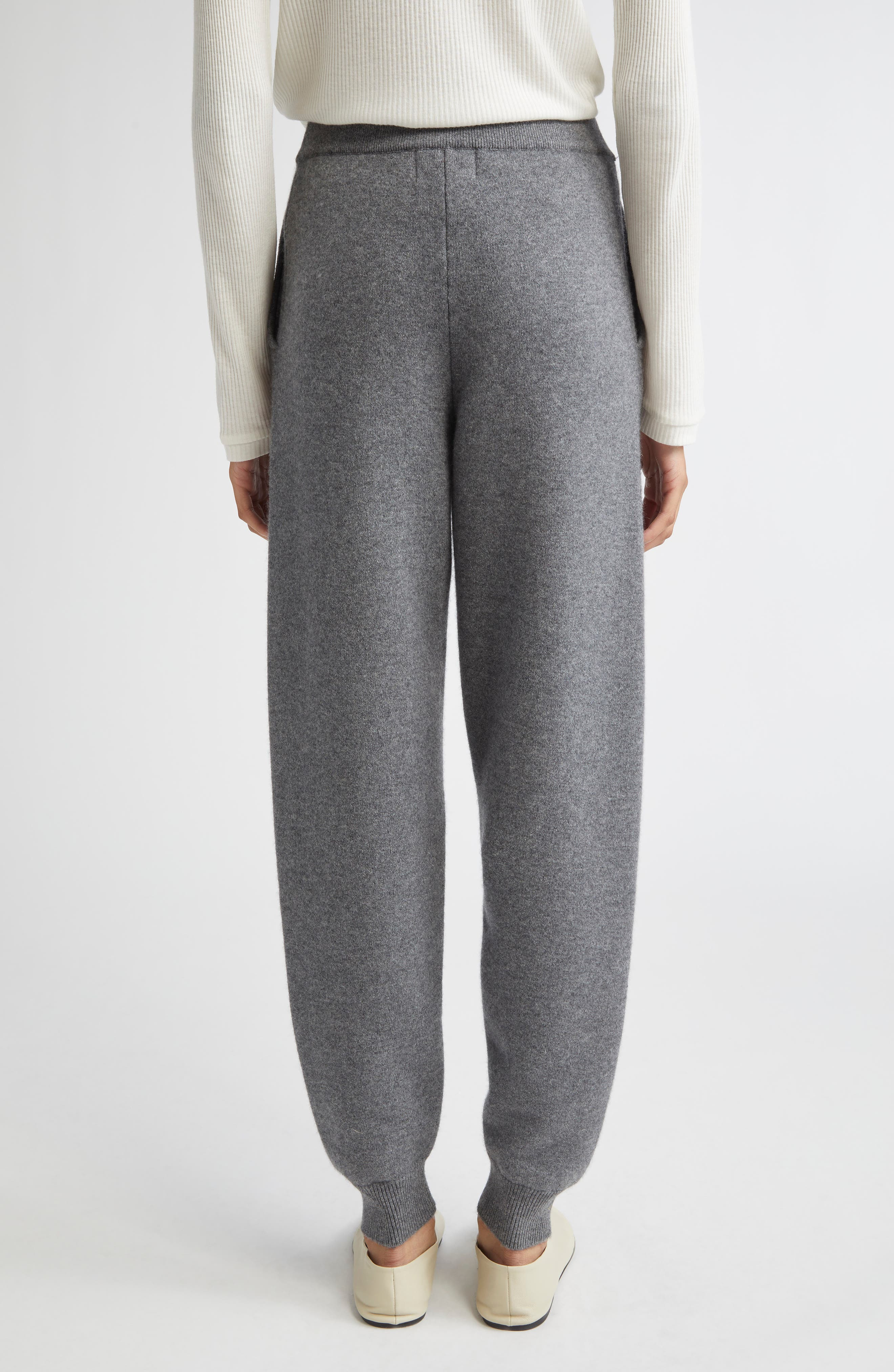 LOULOU DE SAISON Hespero Cashmere Joggers in Anthracite Melange at Nordstrom - 3