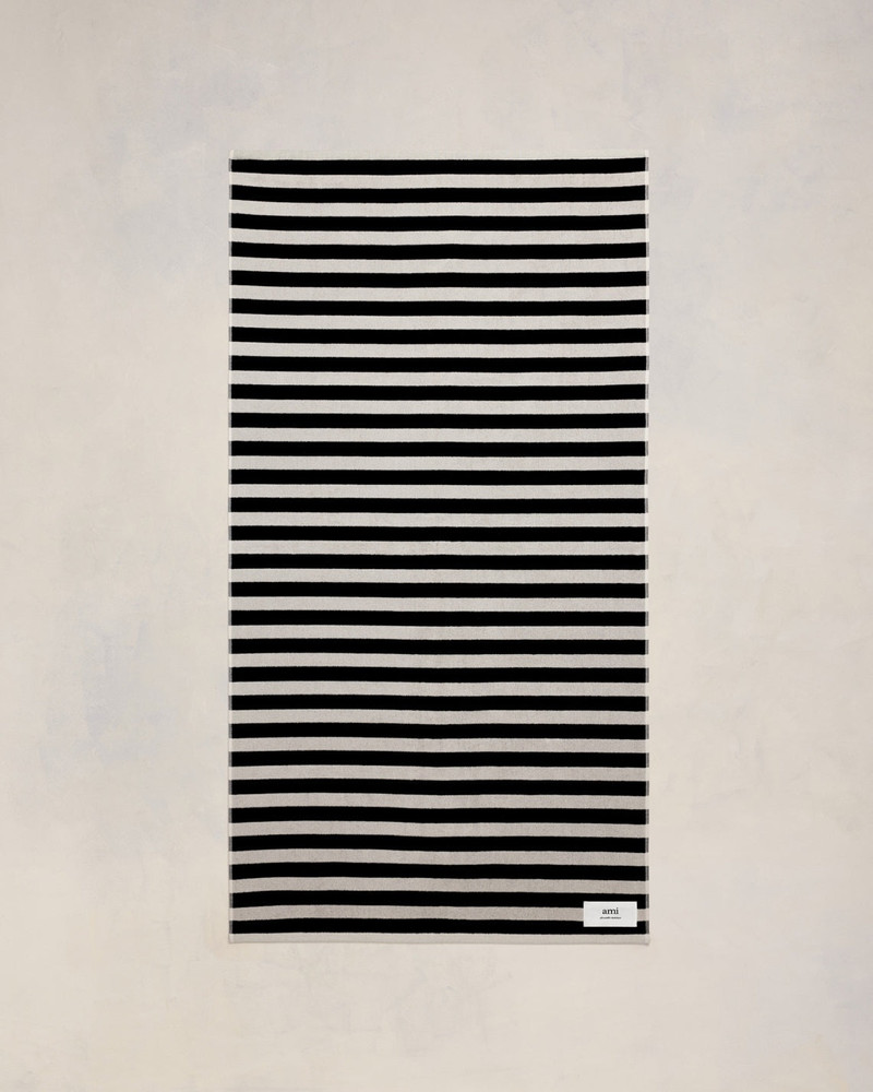 STRIPED BEACH TOWEL 1