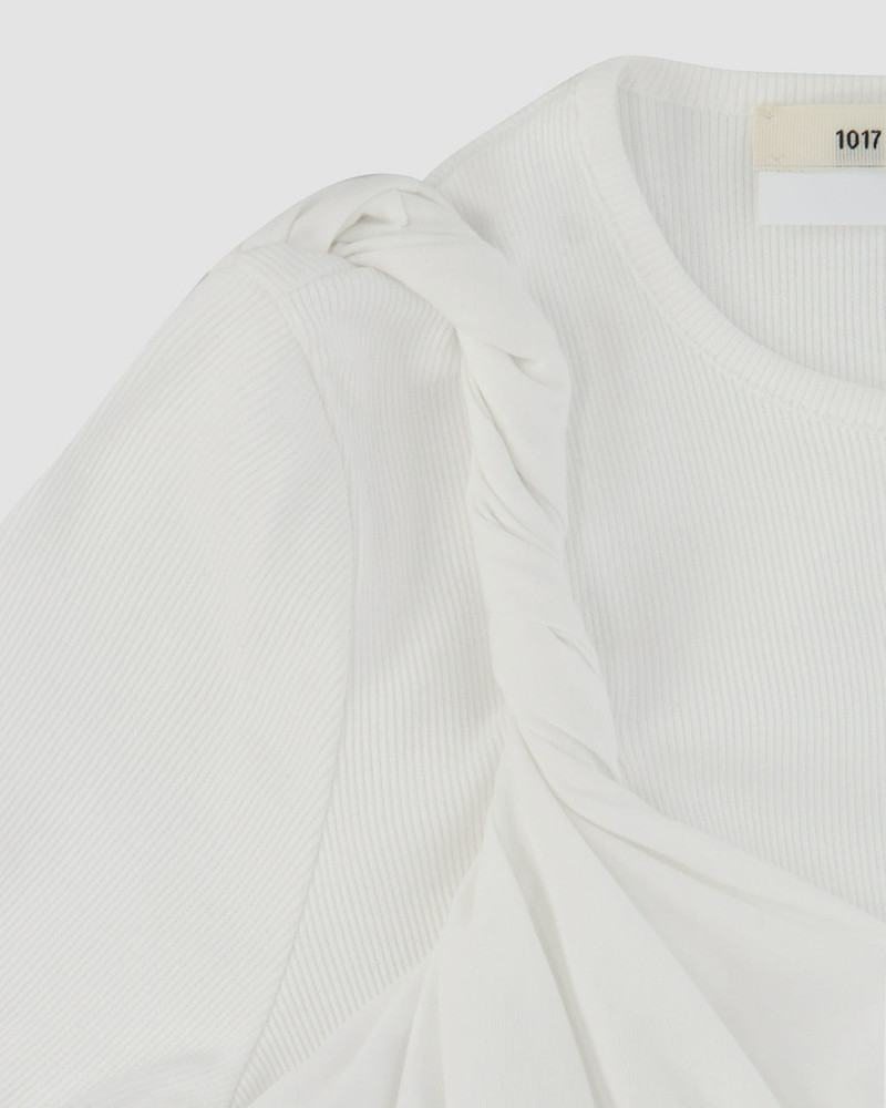TWISTED T-SHIRT 6