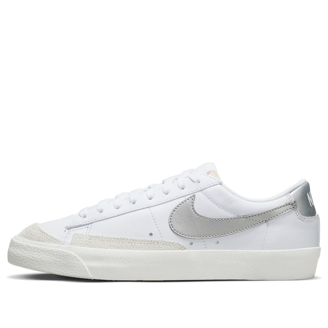 (WMNS) Nike Blazer Low '77 'White Metallic Silver' DC4769-113 - 1