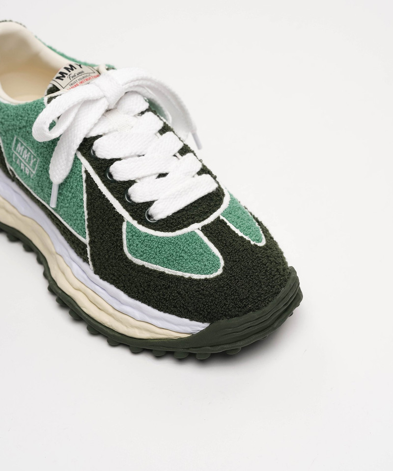 "LARRY" OG Sole Chenille Embroidey Canvas Low-top Sneaker 17