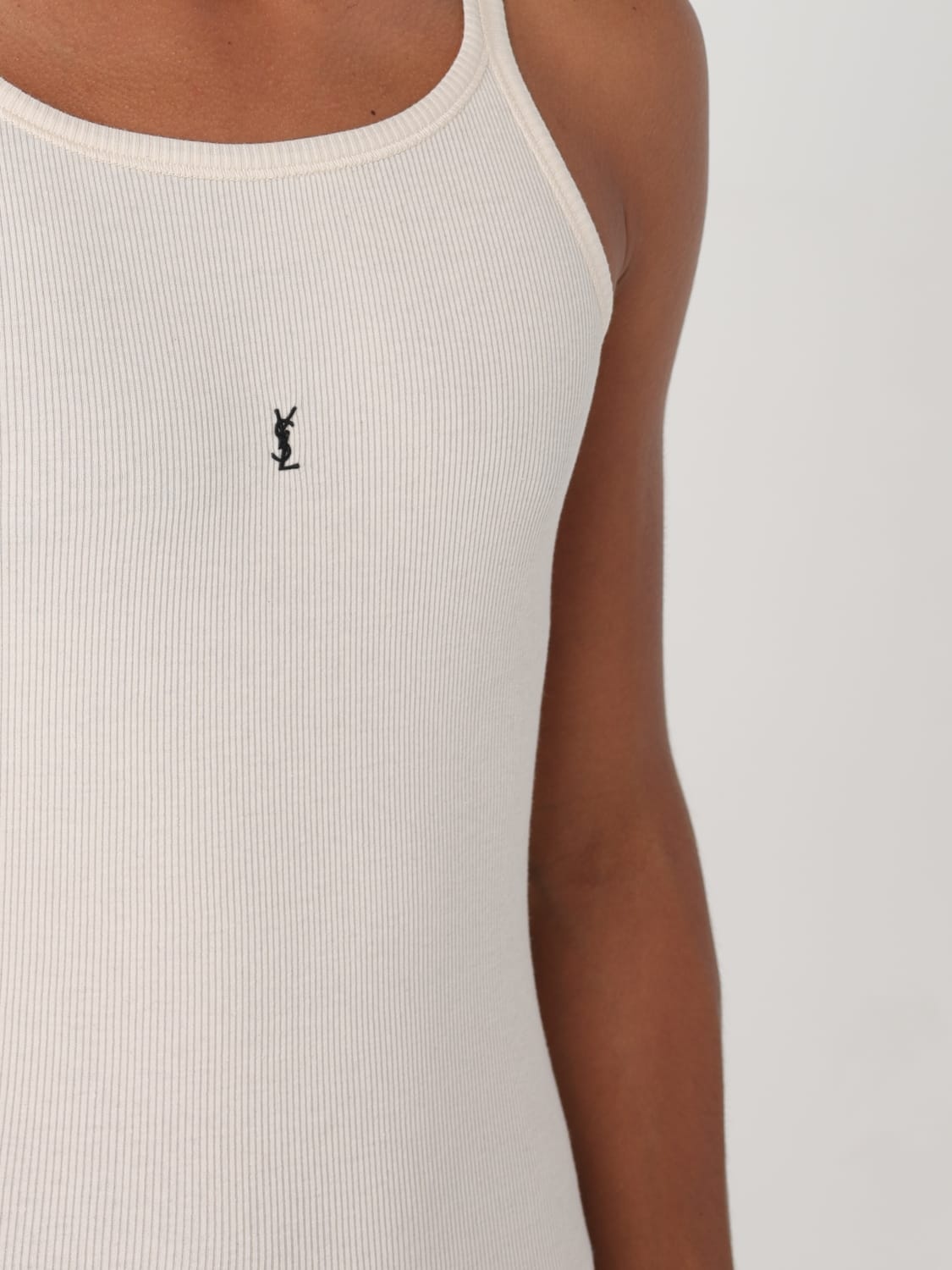 YVES SAINT LAURENT メンズ ノースリーブトップ Saint Laurent ロゴ タンクトップ | ニュートラル | FARFETCH JP