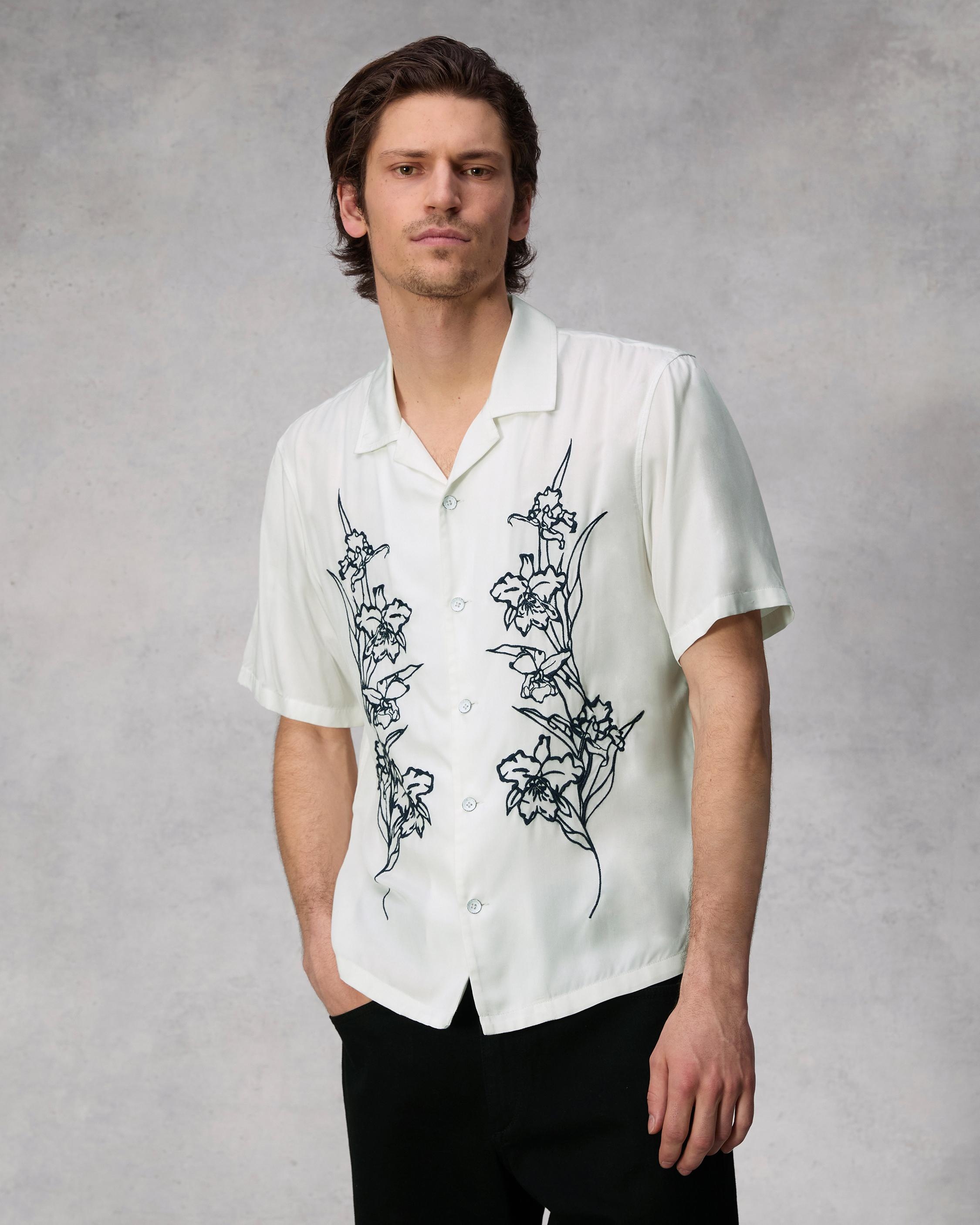 Avery Resort Embroidered Shirt
Relaxed Fit Button Down - 2