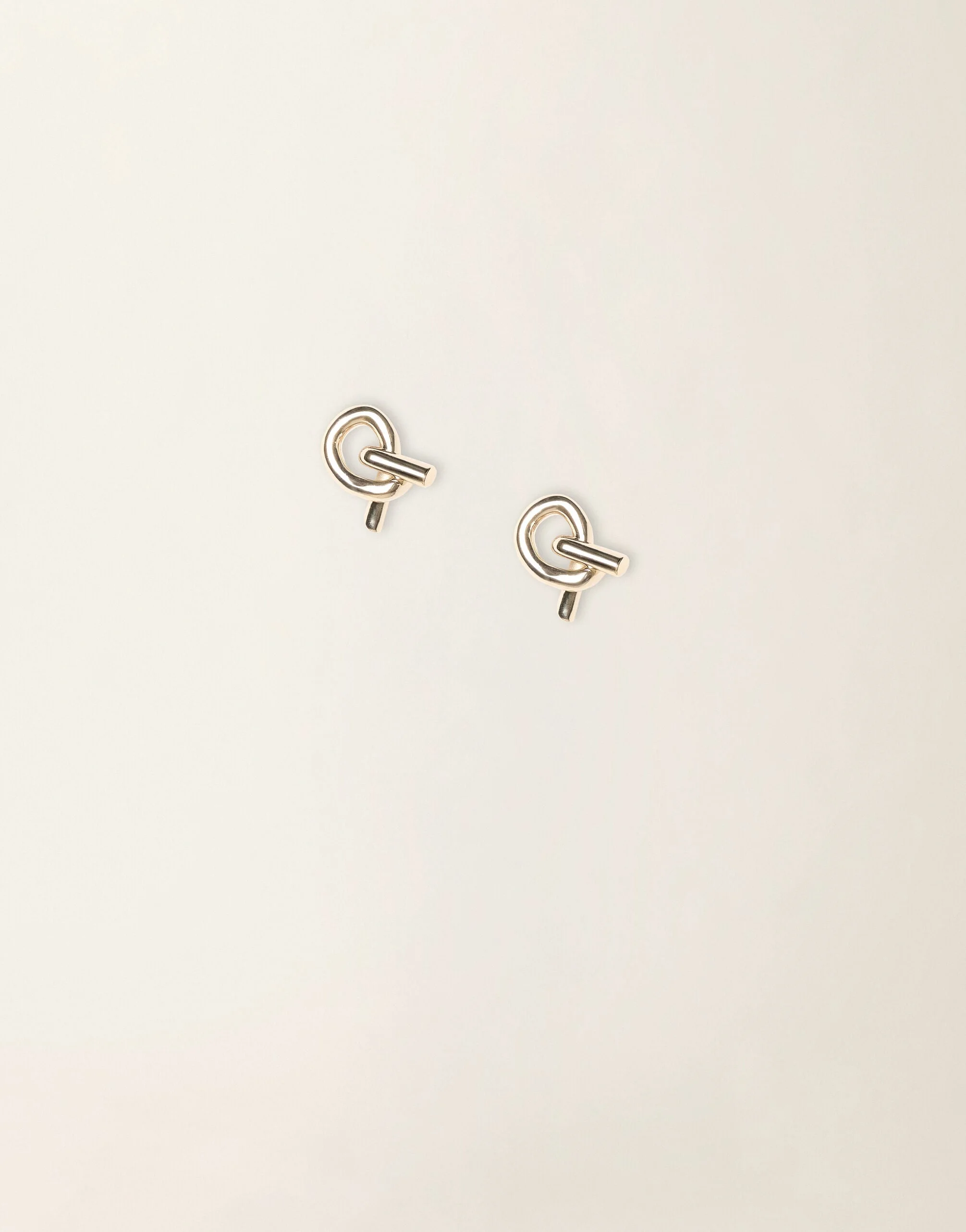 Knot detail earrings - 1