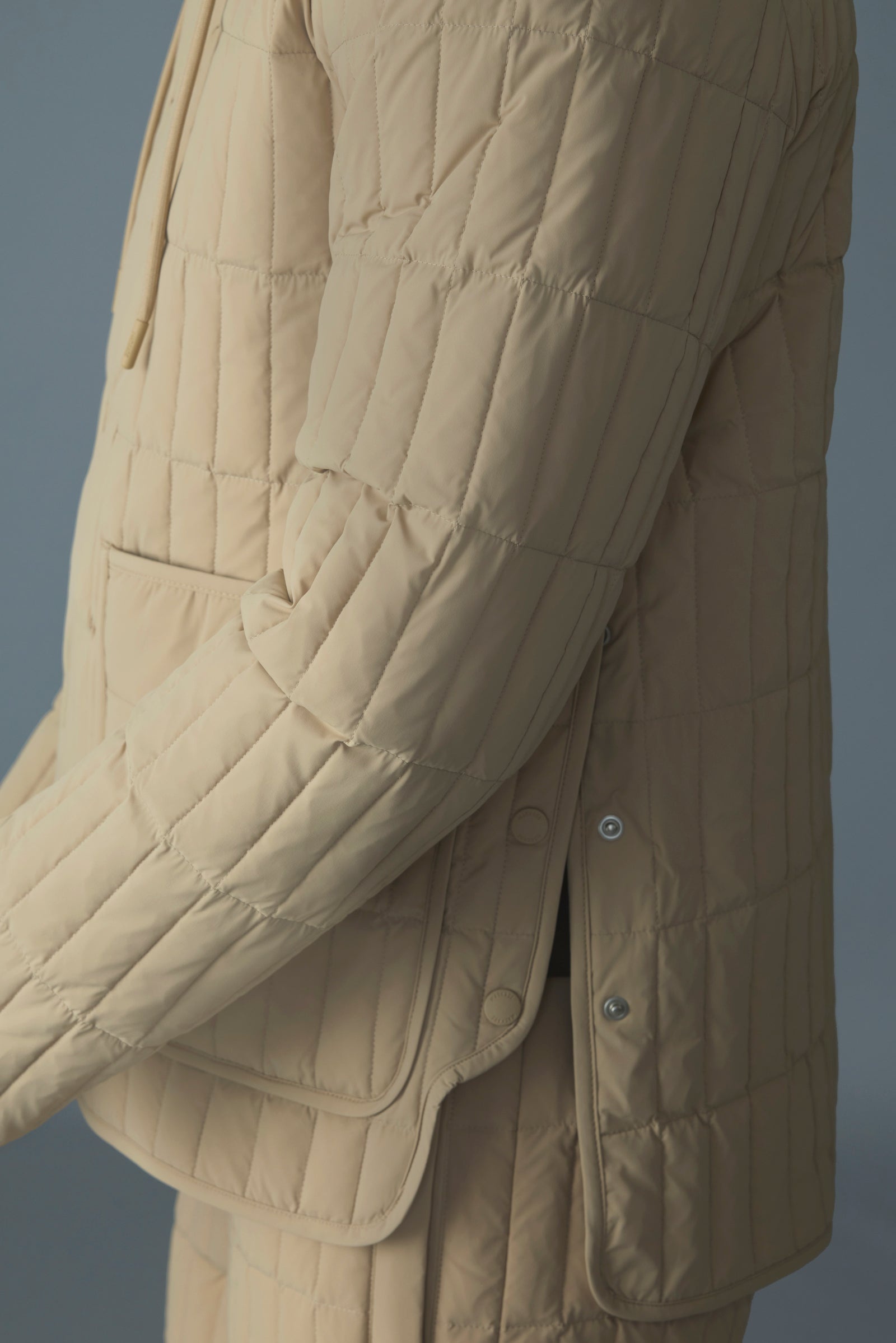 MILES Light Down Vertical Quilted Jacket - 5