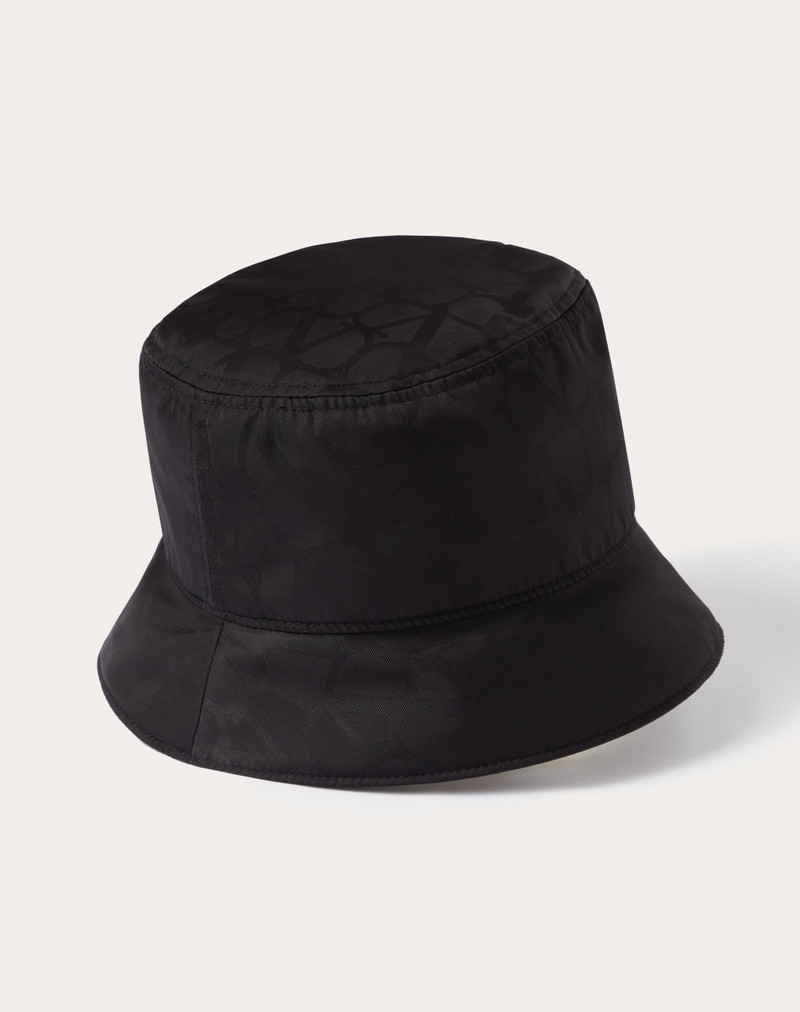 TOILE ICONOGRAPHE REVERSIBLE NYLON BUCKET HAT WITH CLUTCH 3