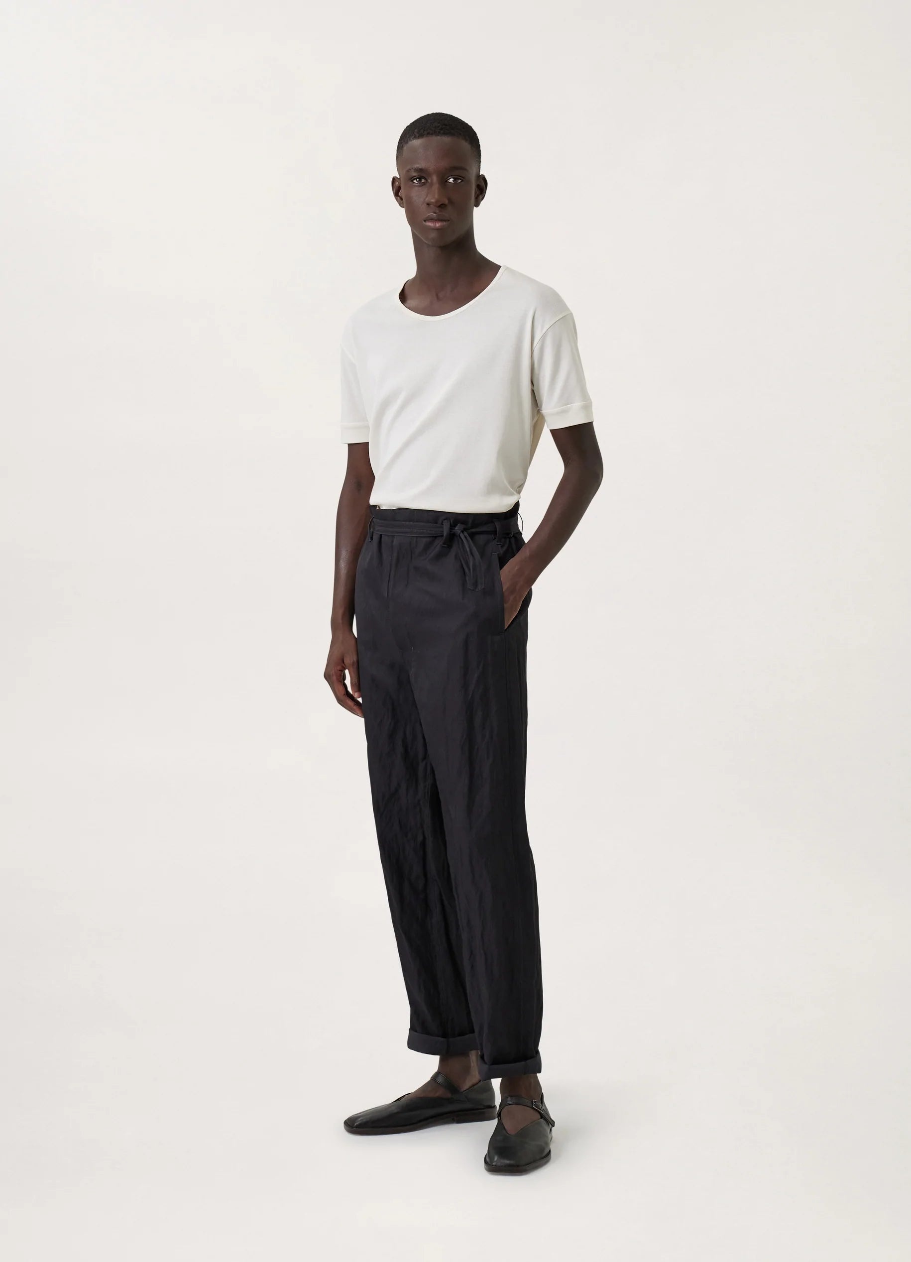 LOOSE CHINO PANTS
VISCOSE COTTON - 2