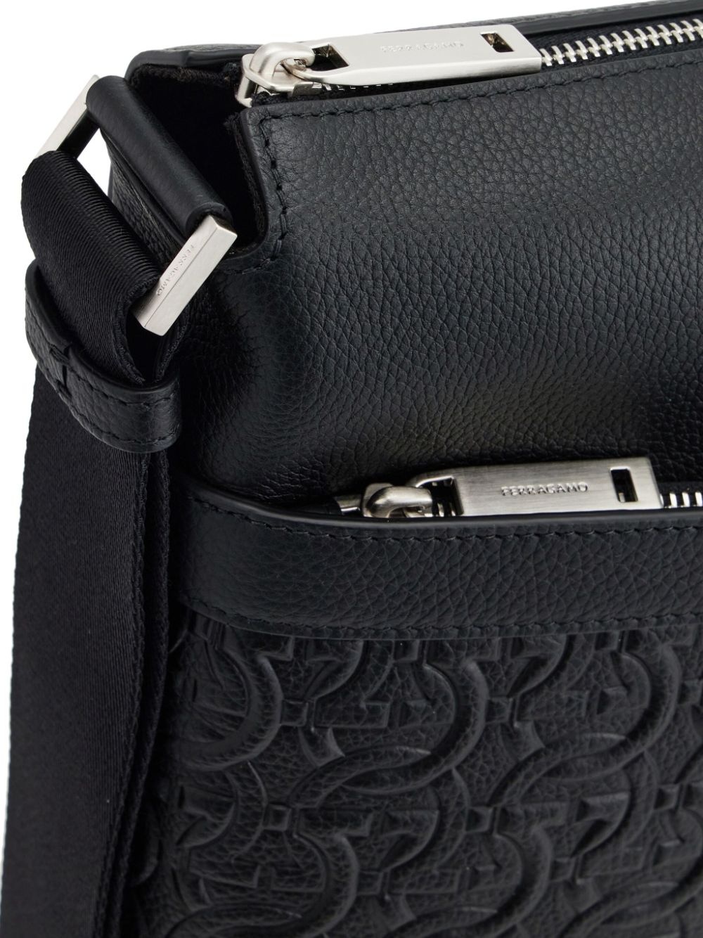 Gancini-embossed leather messenger bag - 4
