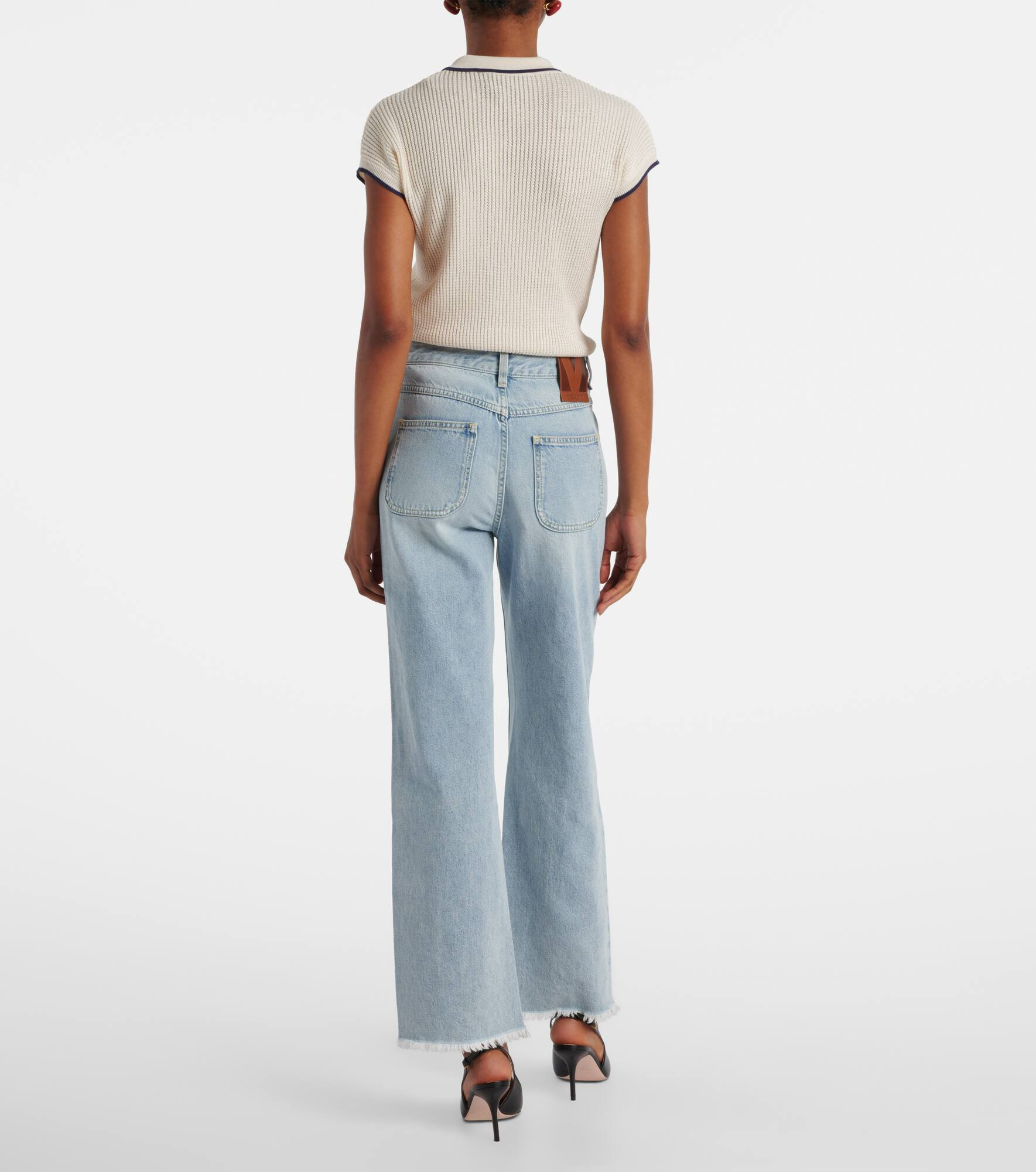 Mid-rise flared jeans - 3