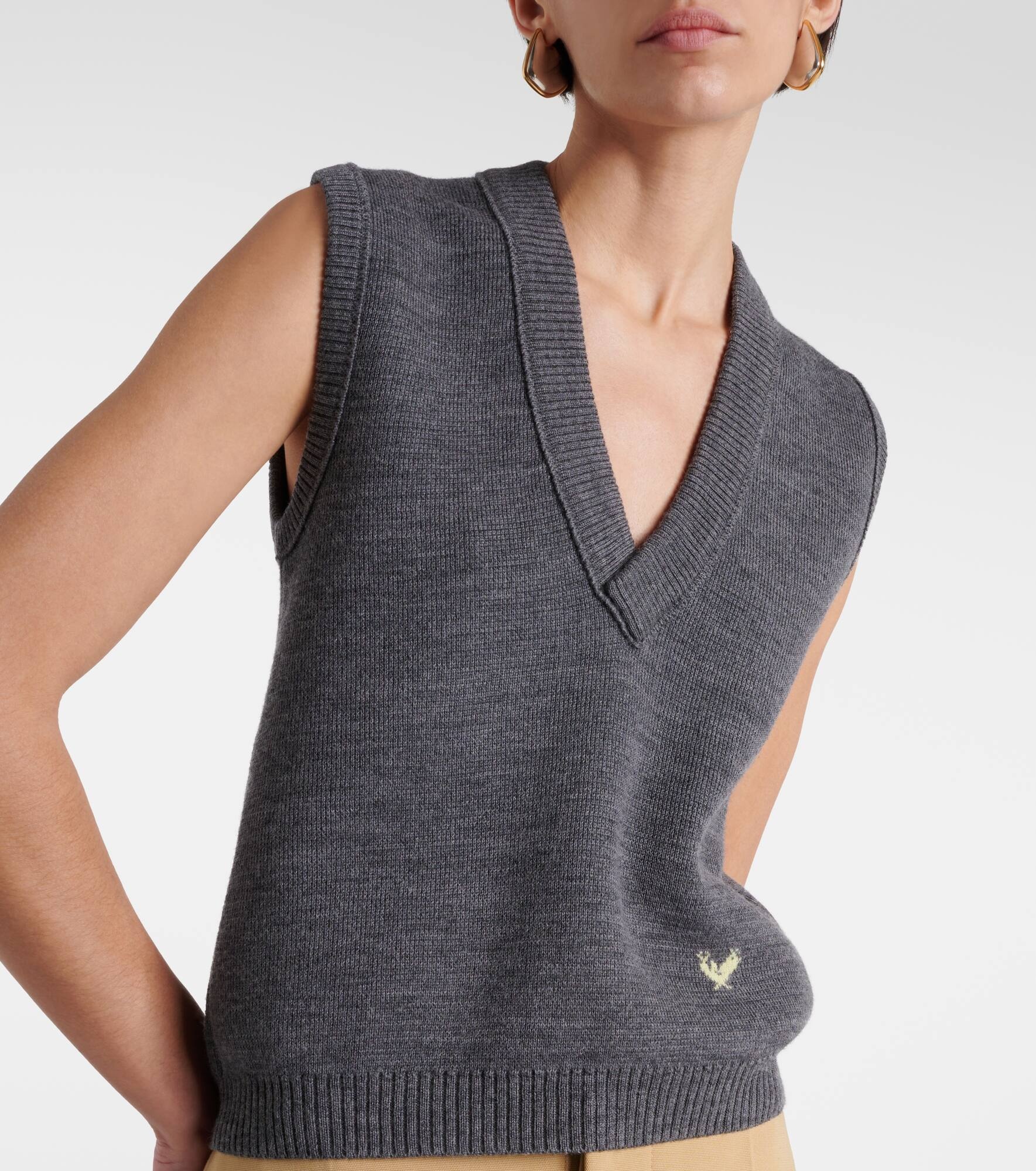Wool sweater vest - 6