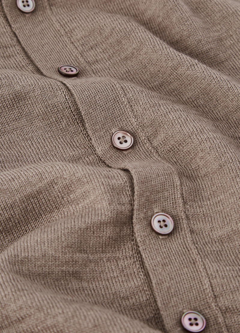 BUTTONED SNOOD
MERINO BLEND 4