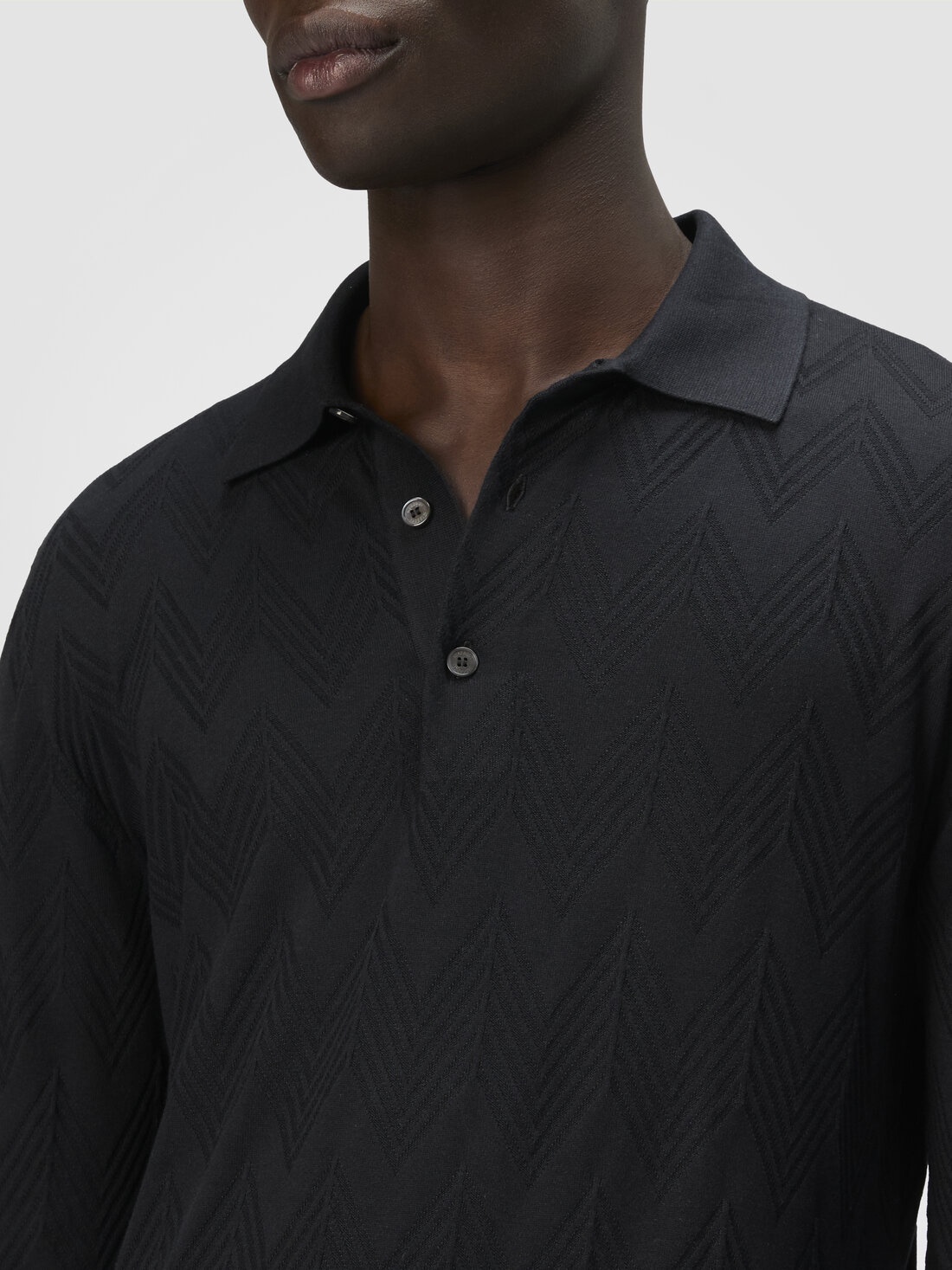Long-sleeved polo shirt in 3D chevron cotton and silk - 5