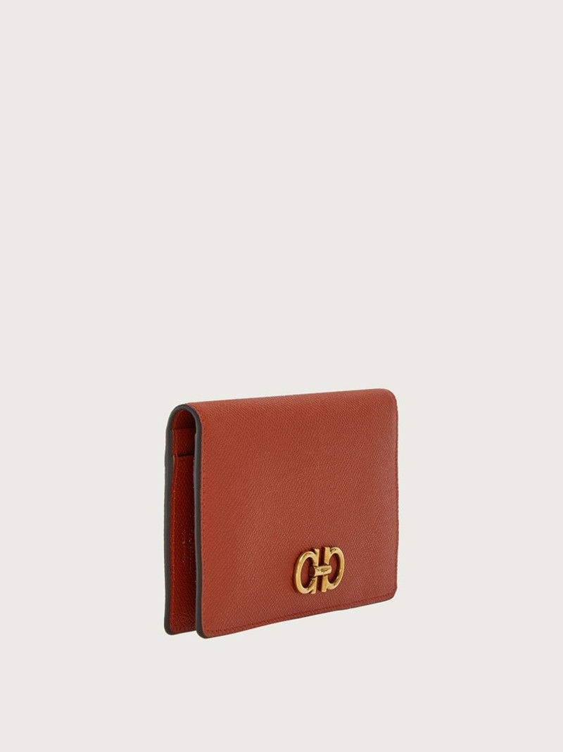 FERRAGAMO GANCINI CONTINENTAL WALLET outlook