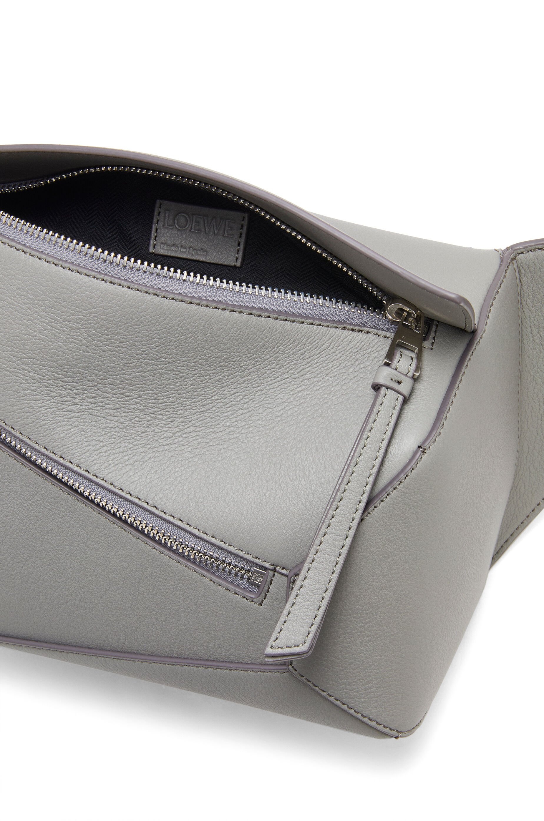 Small Puzzle bumbag in classic calfskin - 5