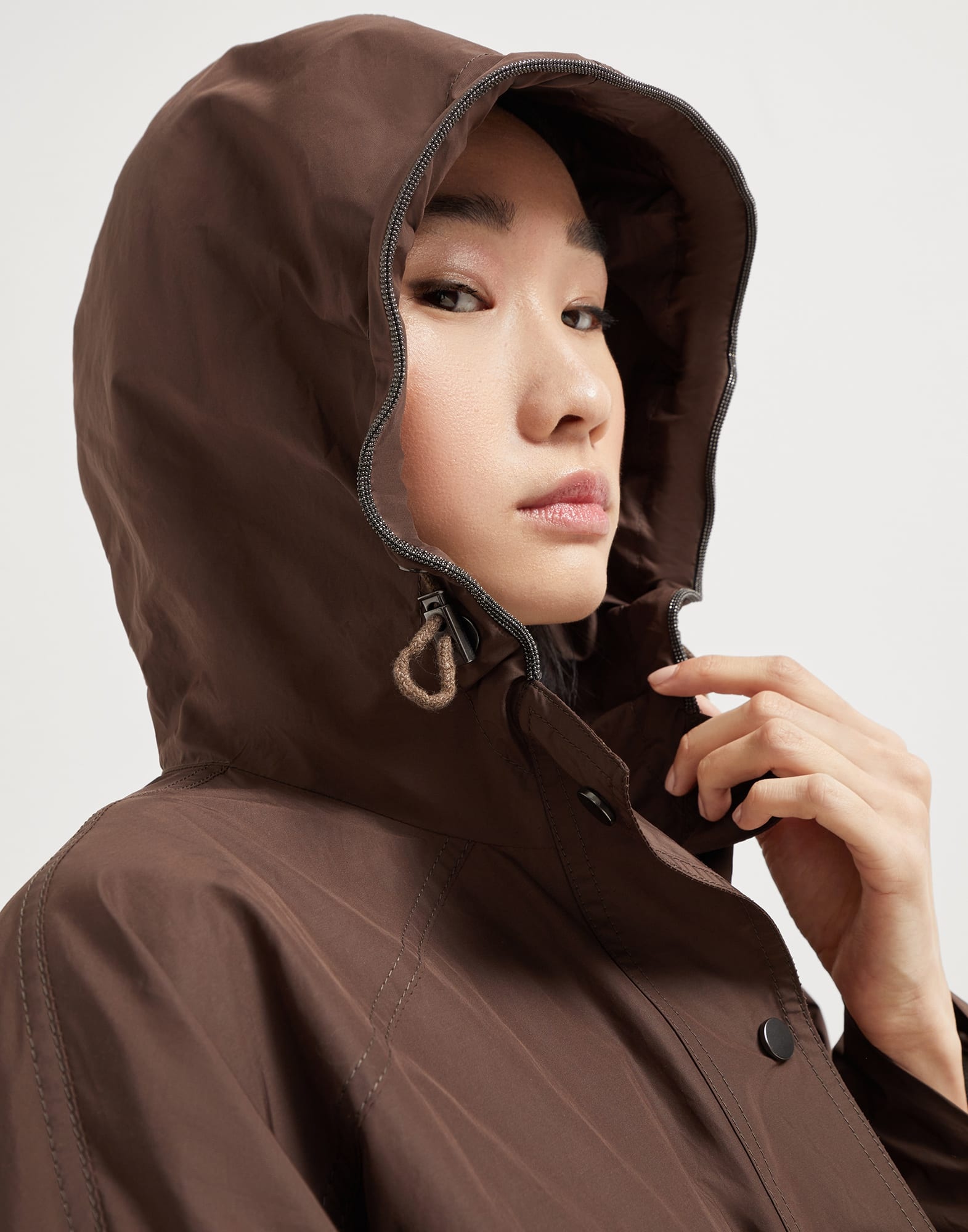 Techno cotton water-resistant taffeta parka with shiny trim - 3