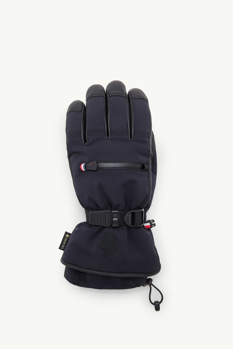 Padded Gloves 1