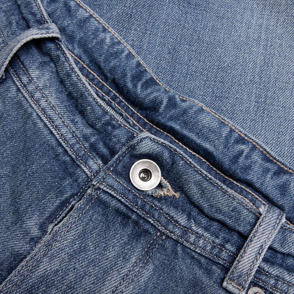 STUD DENIM SHORTS - LIGHT BLUE - 3