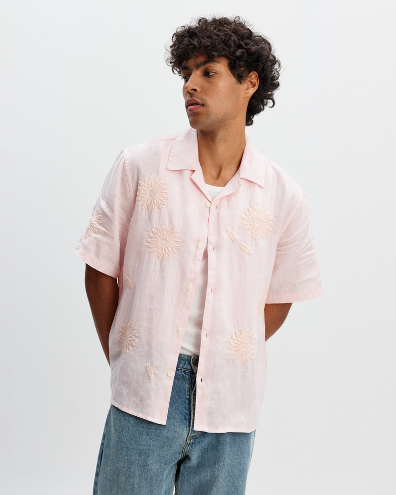 Wax London Didcot - Pink Flower Embroidered Short-Sleeve Shirt outlook
