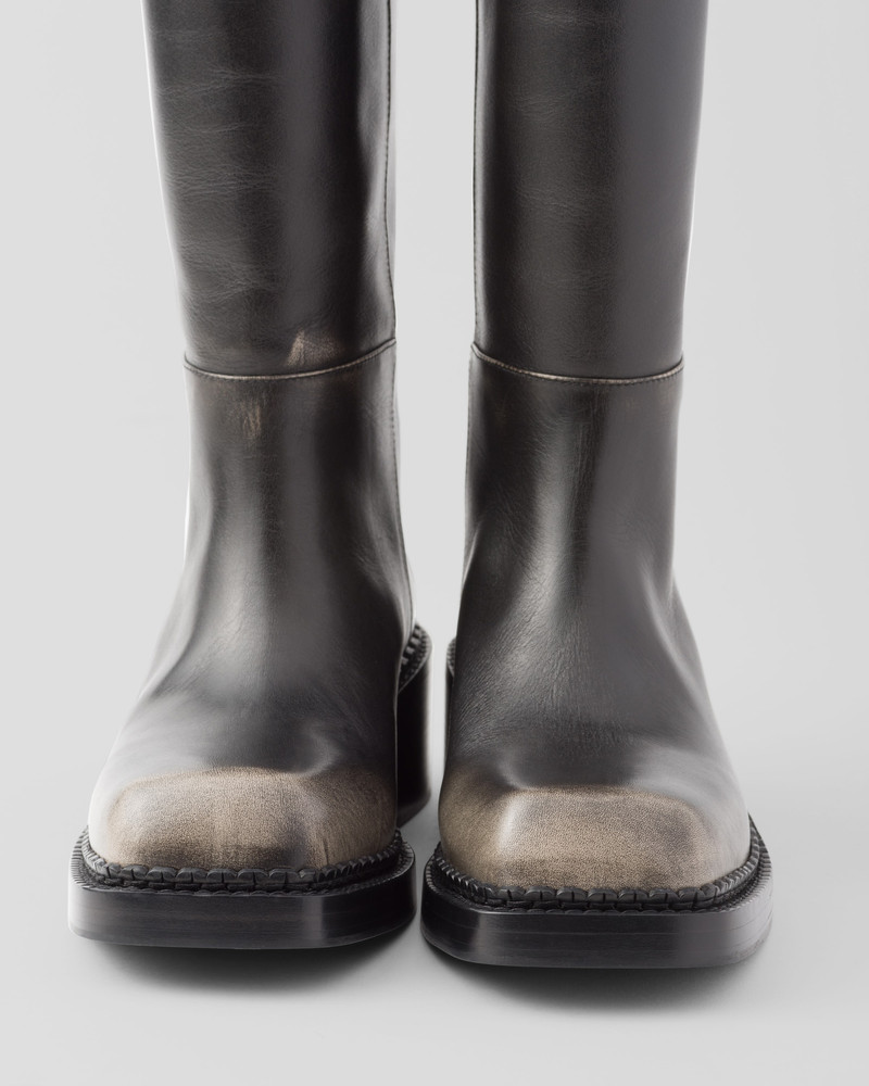 Leather boots 6