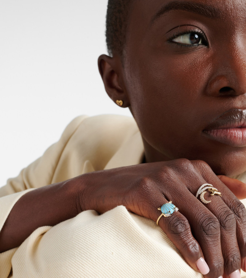 Yvonne Léon Crabe Coquillage 9kt gold ring with gemstones outlook