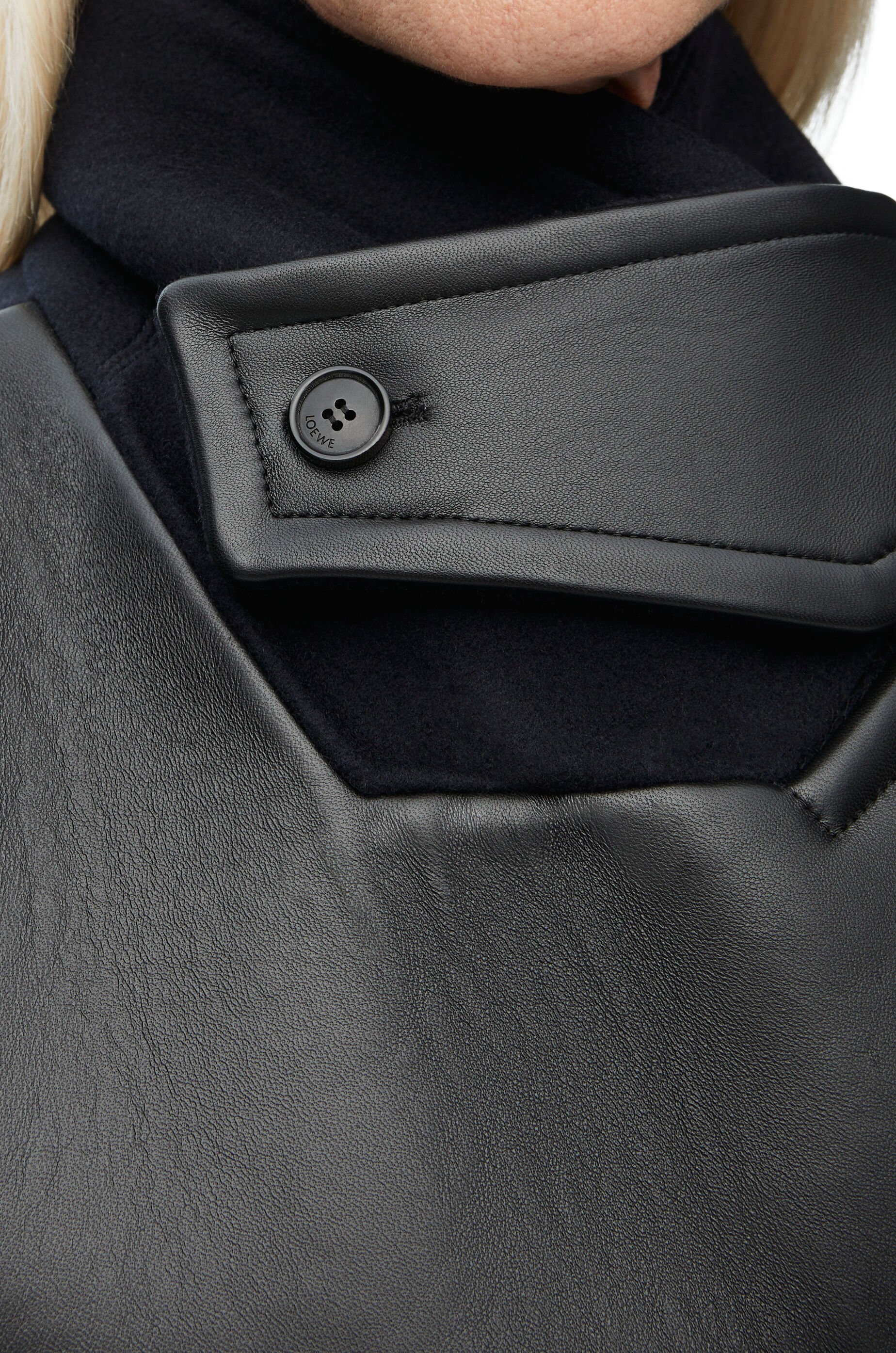 Coat in wool and lambskin - 4