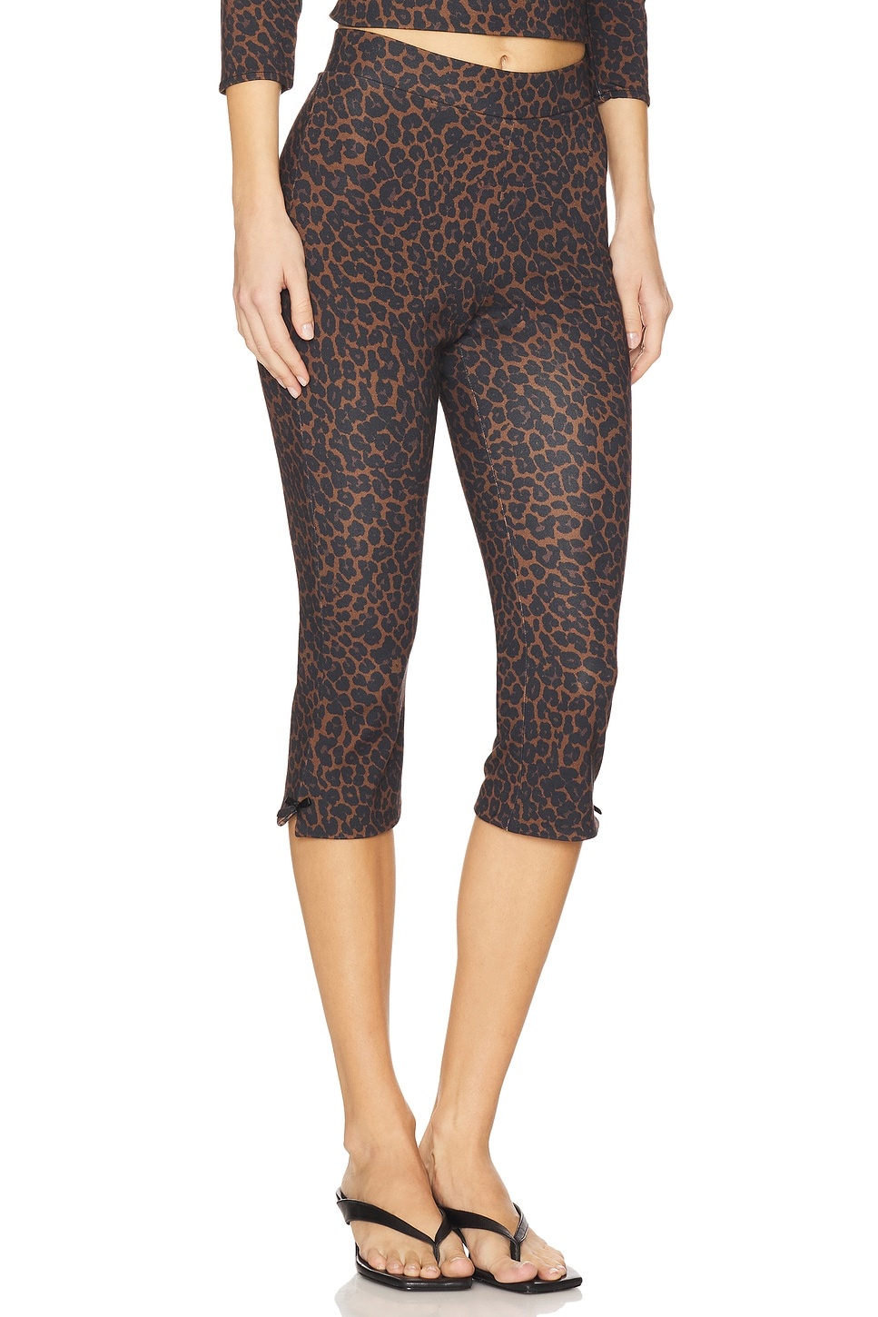 x REVOVLE Caria Capri Printed Mesh Pants - 2