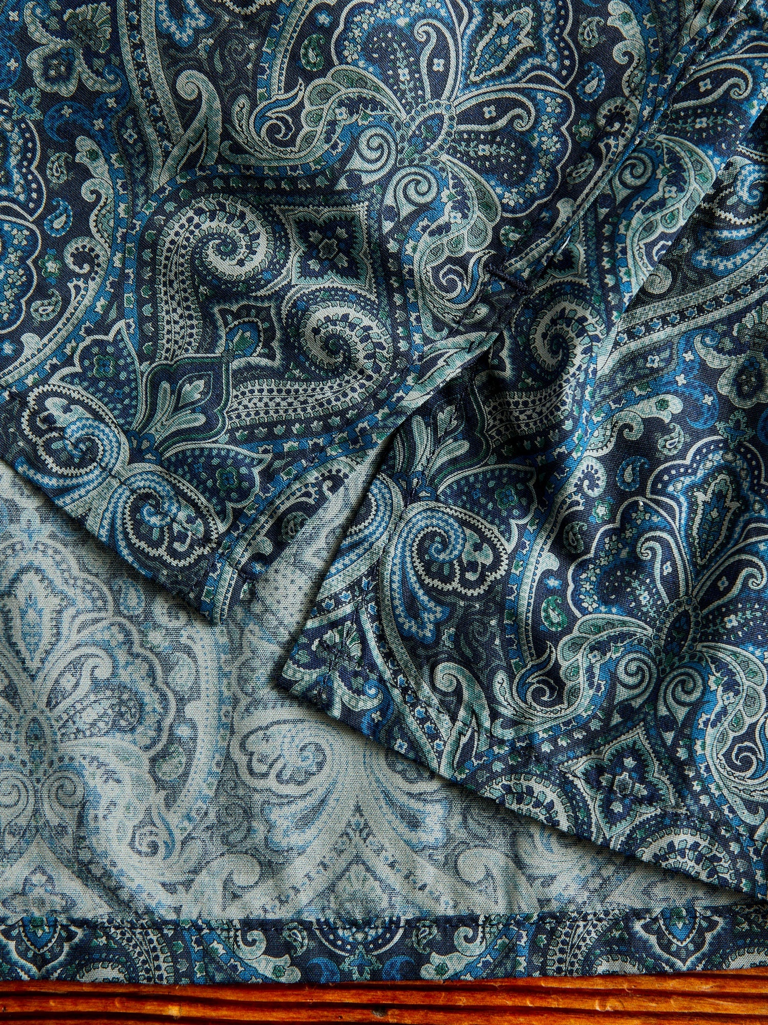 Classic Shirt in Navy Cotton Paisley Print - 10