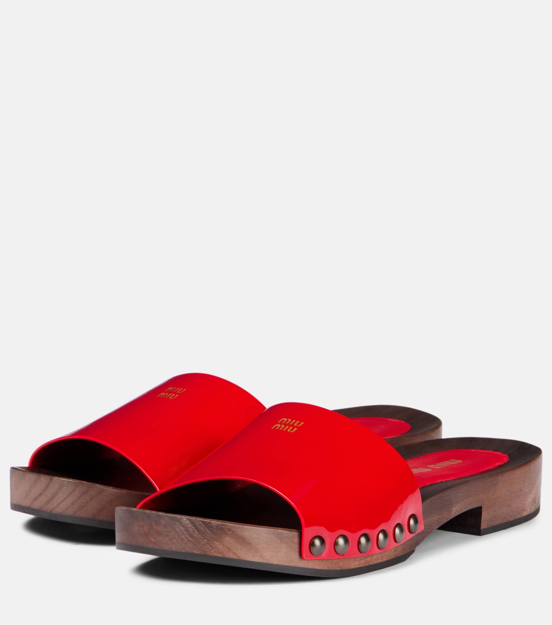 Logo patent leather clogs - 4