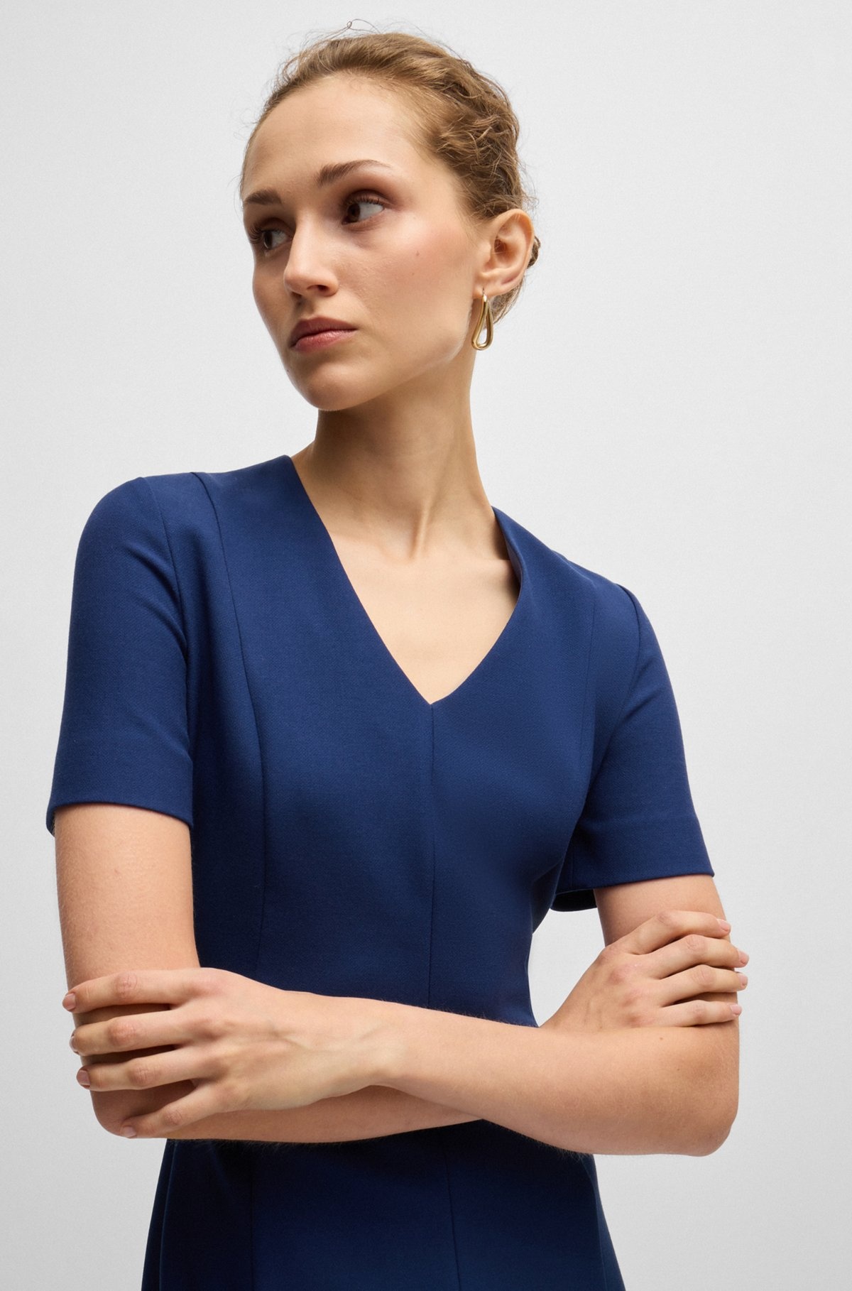 V-NECK DRESS IN STRETCH FABRIC - 5
