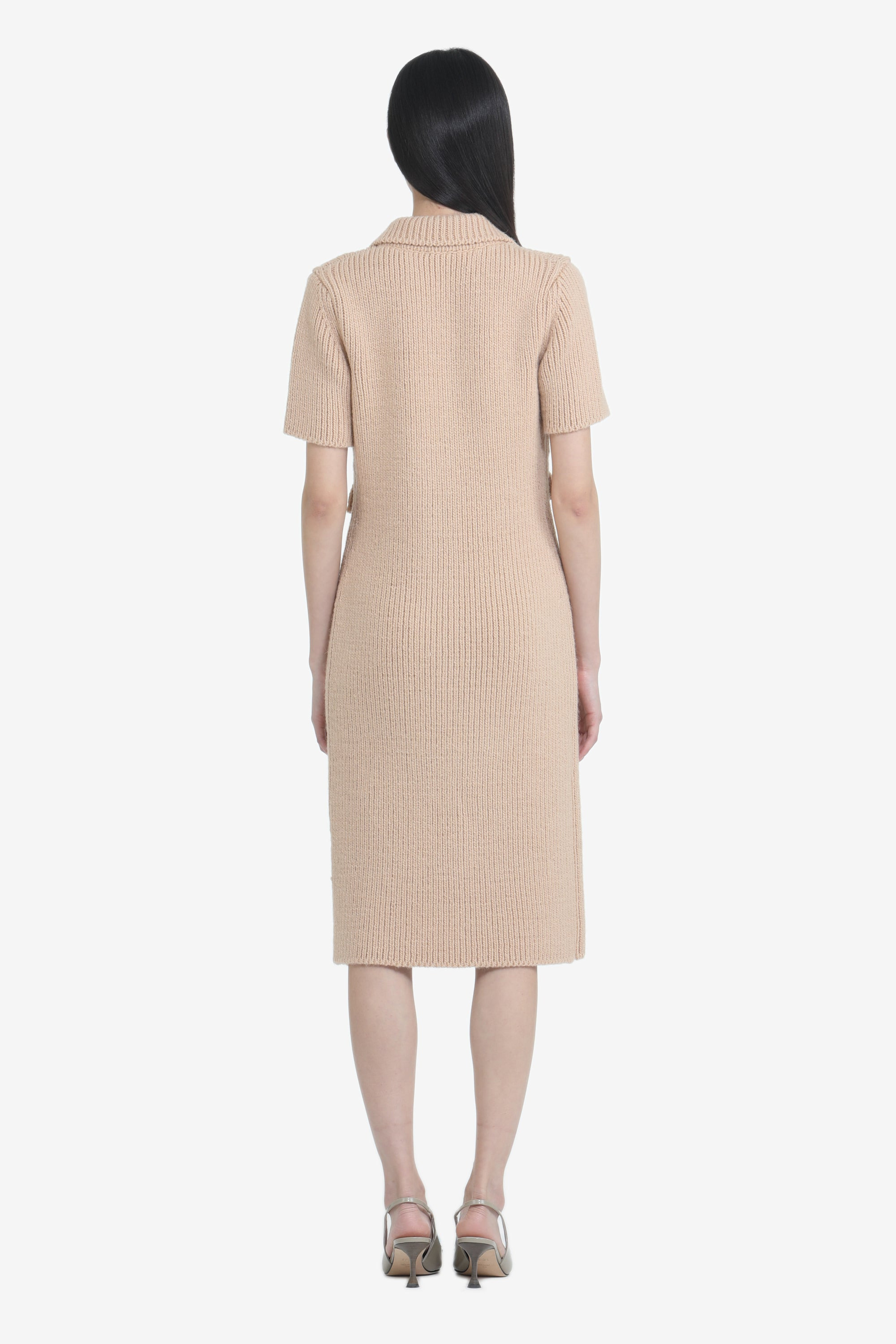 SHORT-SLEEVED KNITTED DRESS WITH COLLAR - 2