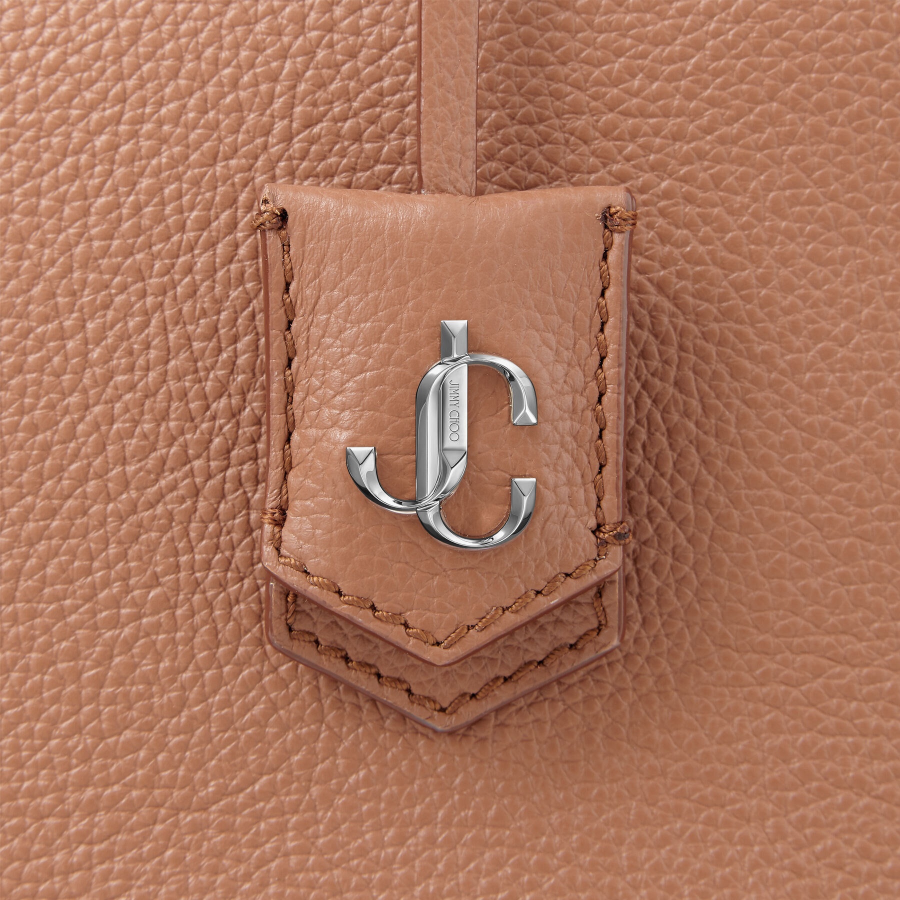 Nine2Five E/W
Cuoio Grained Calf Leather Tote Handbag with JC Emblem - 5