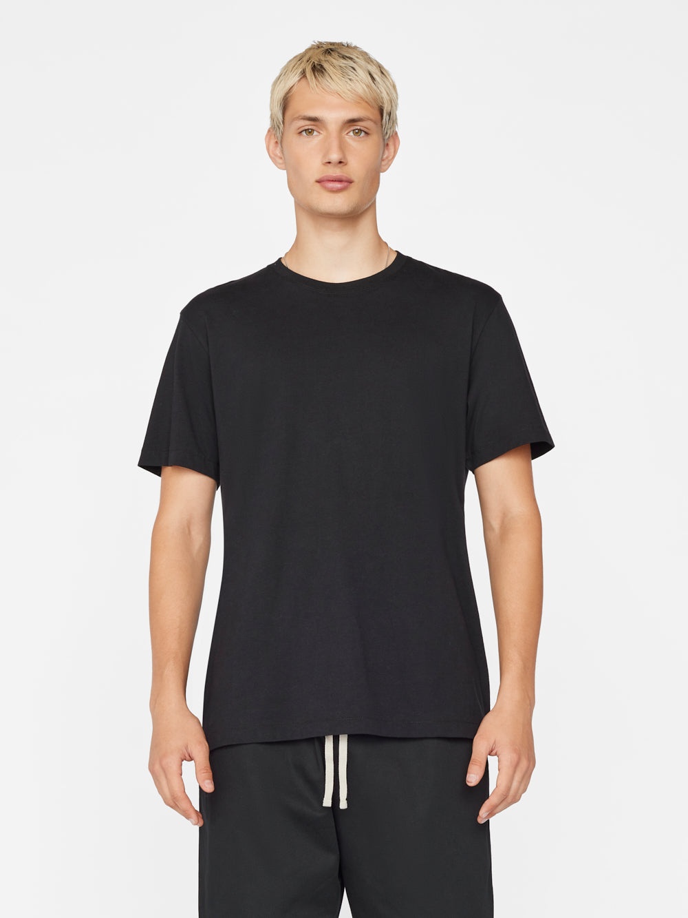 FRAME Logo Tee in Noir - 6