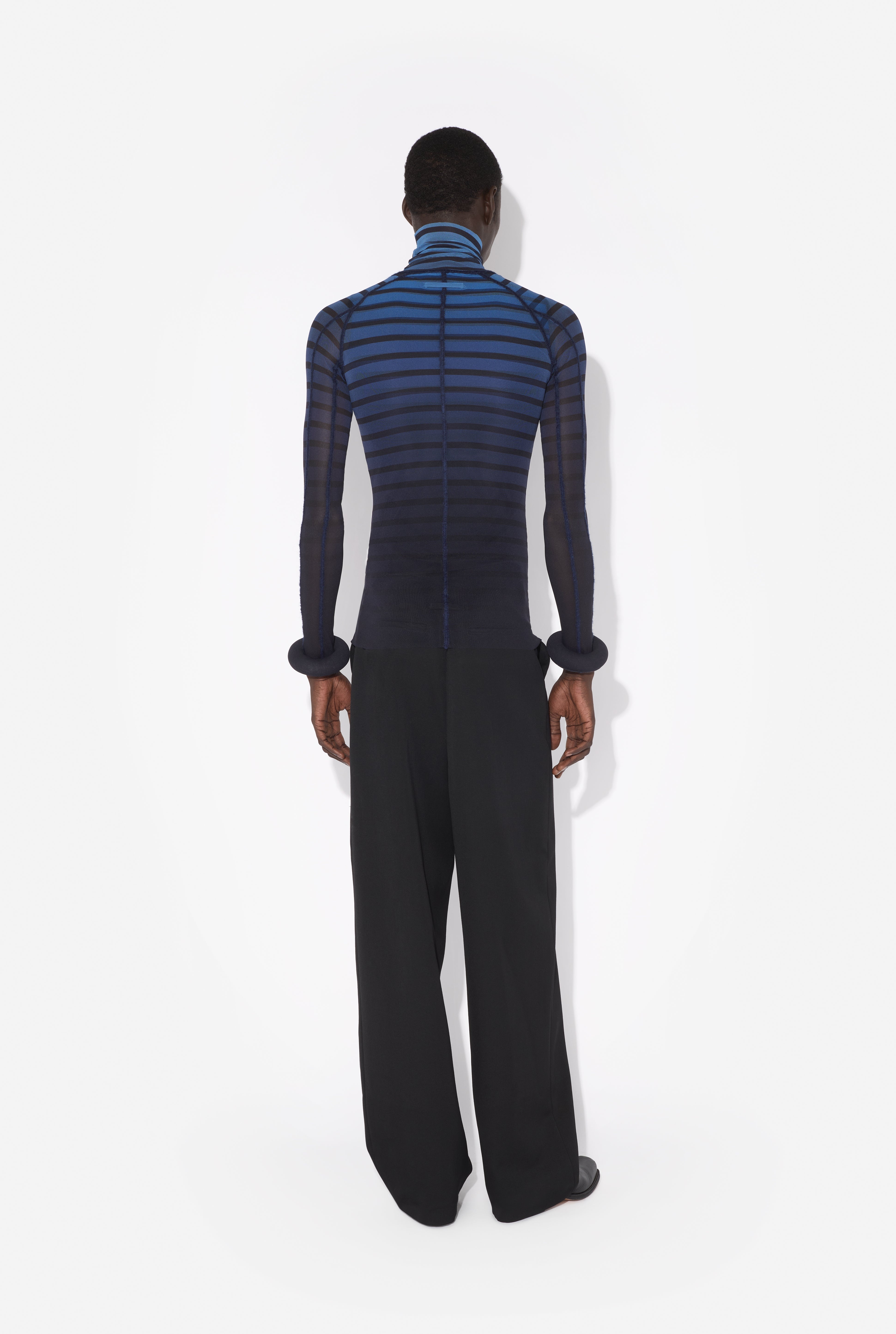 THE 3D STRIPED TOP - 9