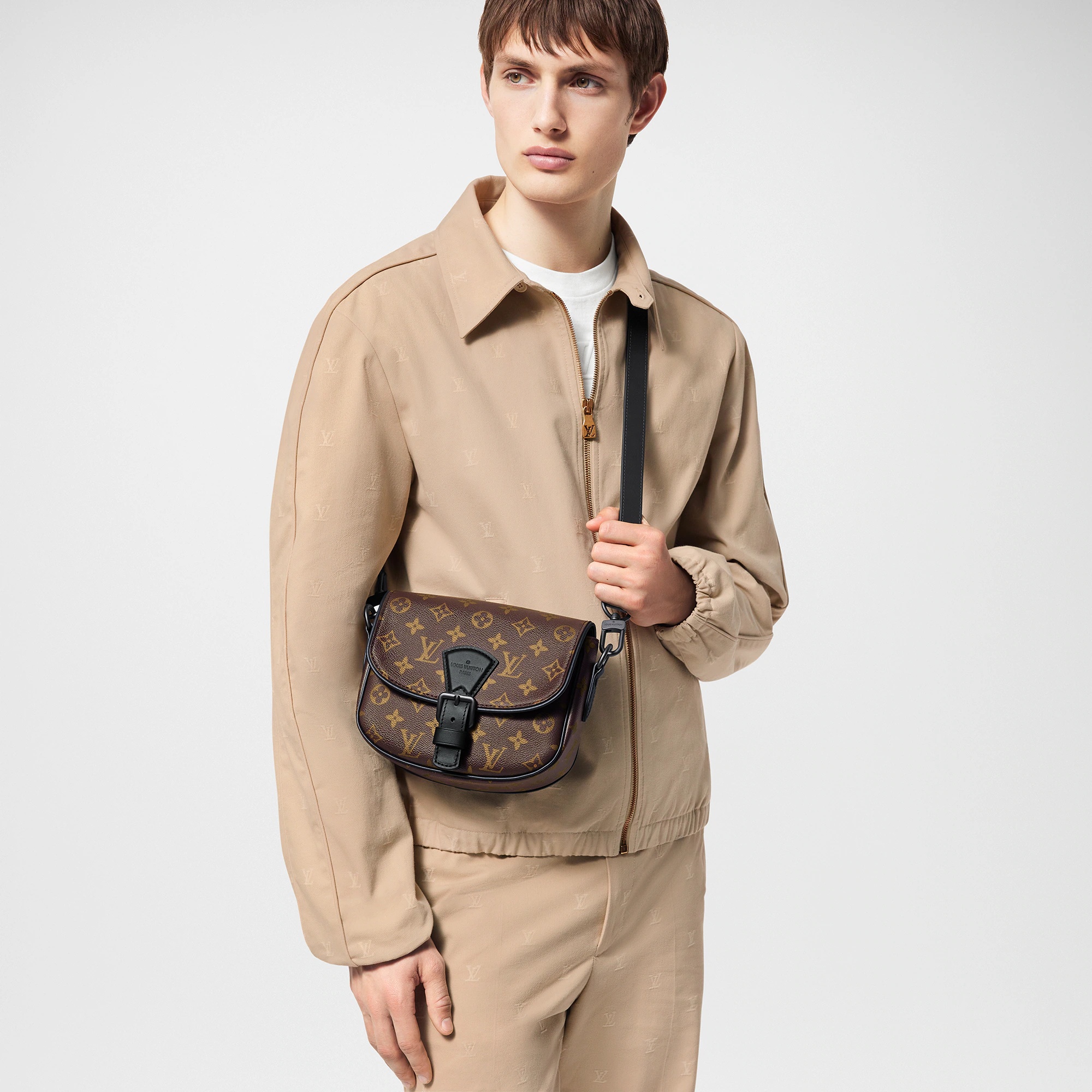 Louis Vuitton Montsouris Messenger PM​ | REVERSIBLE