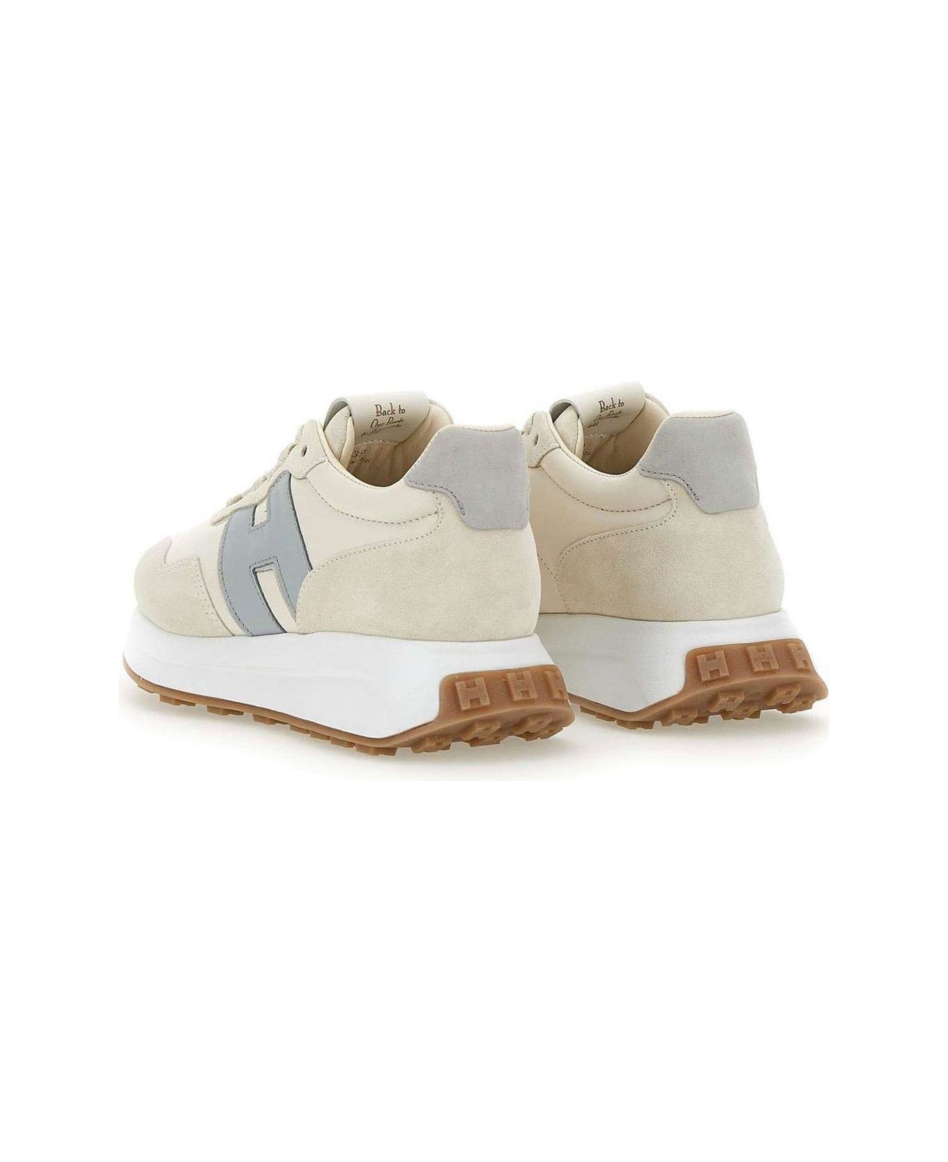 Logo Patch Panelled Sneakers - 3